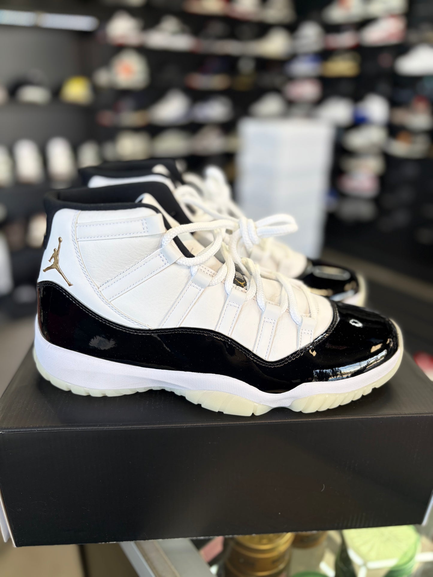 Jordan 11 “Gratitude” Size 11