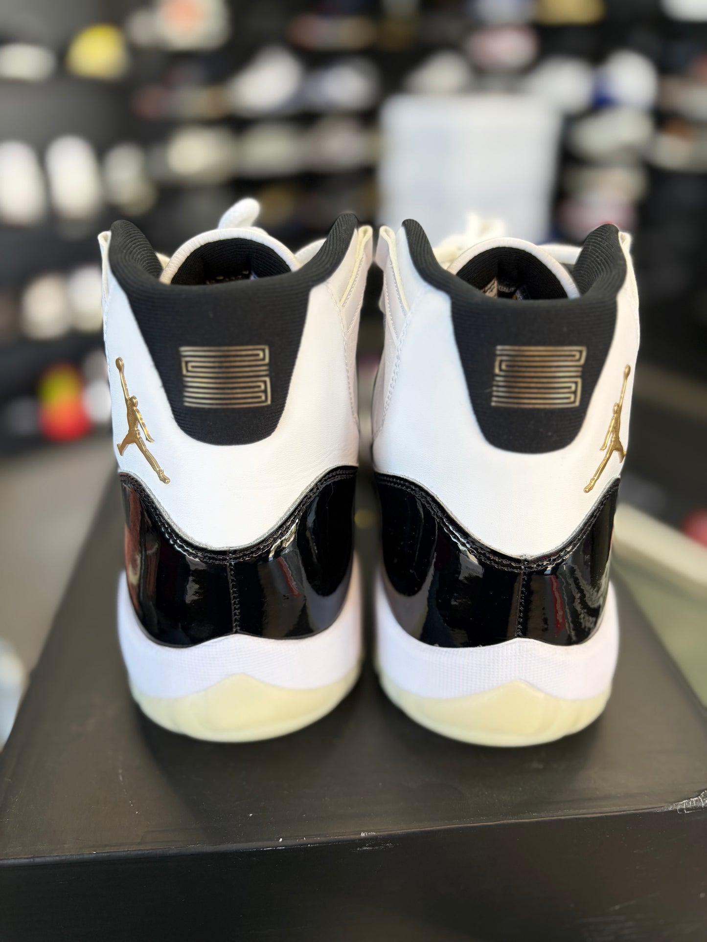 Jordan 11 “Gratitude” Size 11