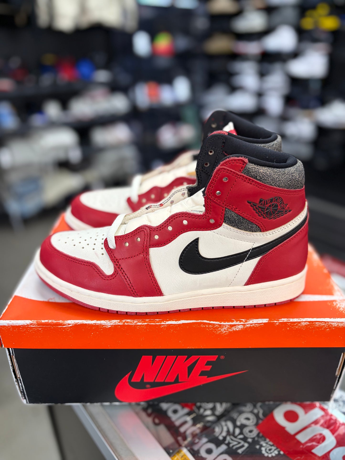 Jordan 1 “Lost & Found” Size 9.5