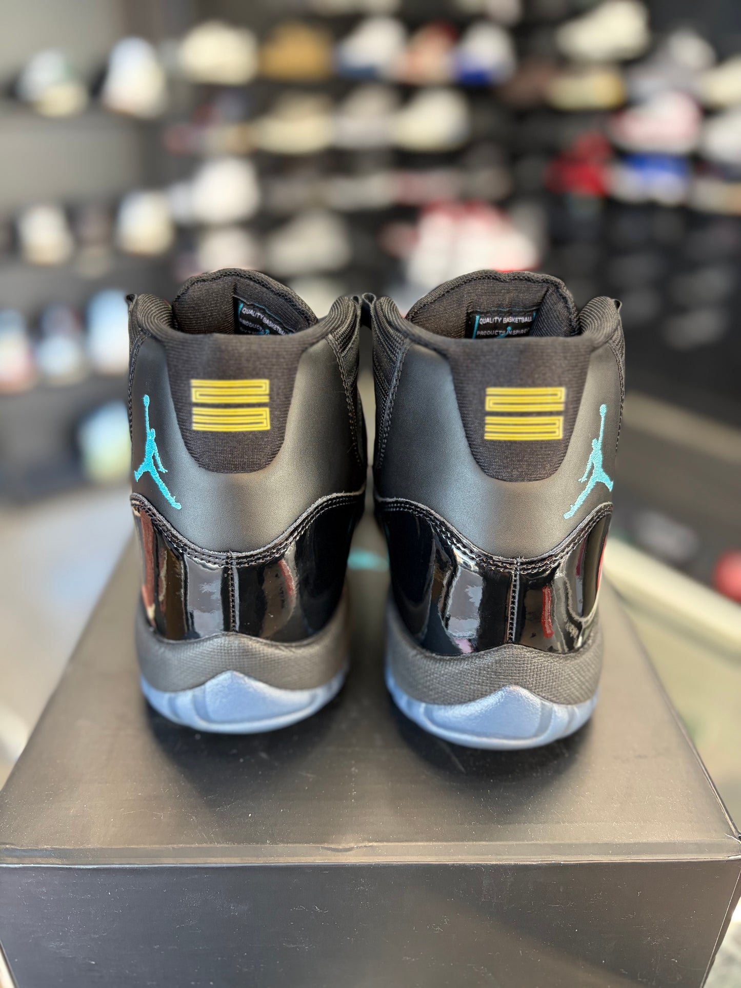 Jordan 11 “Gamma” Size 9.5