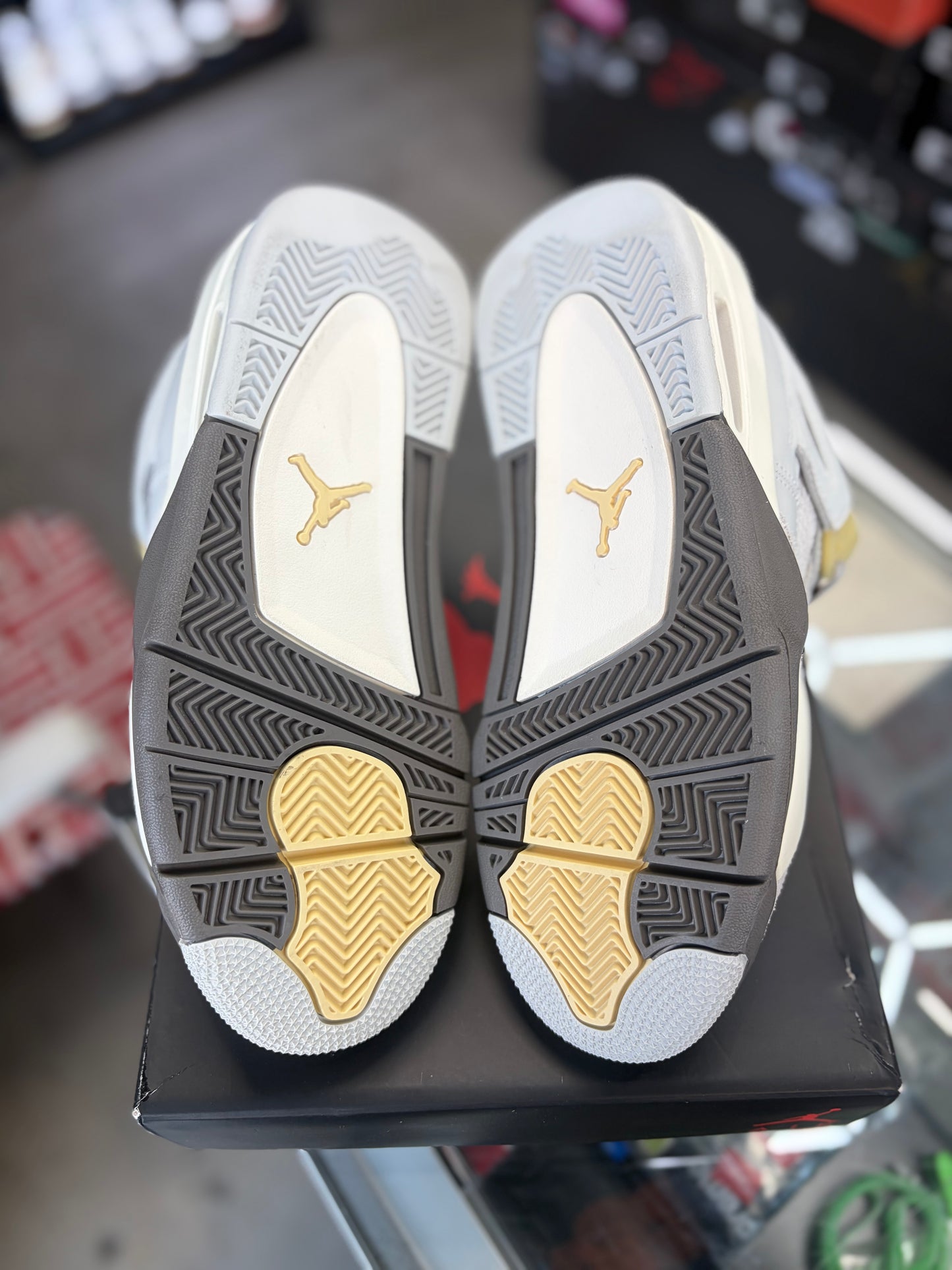Jordan 4 “Craft” (Gs) Size 5.5y/7w
