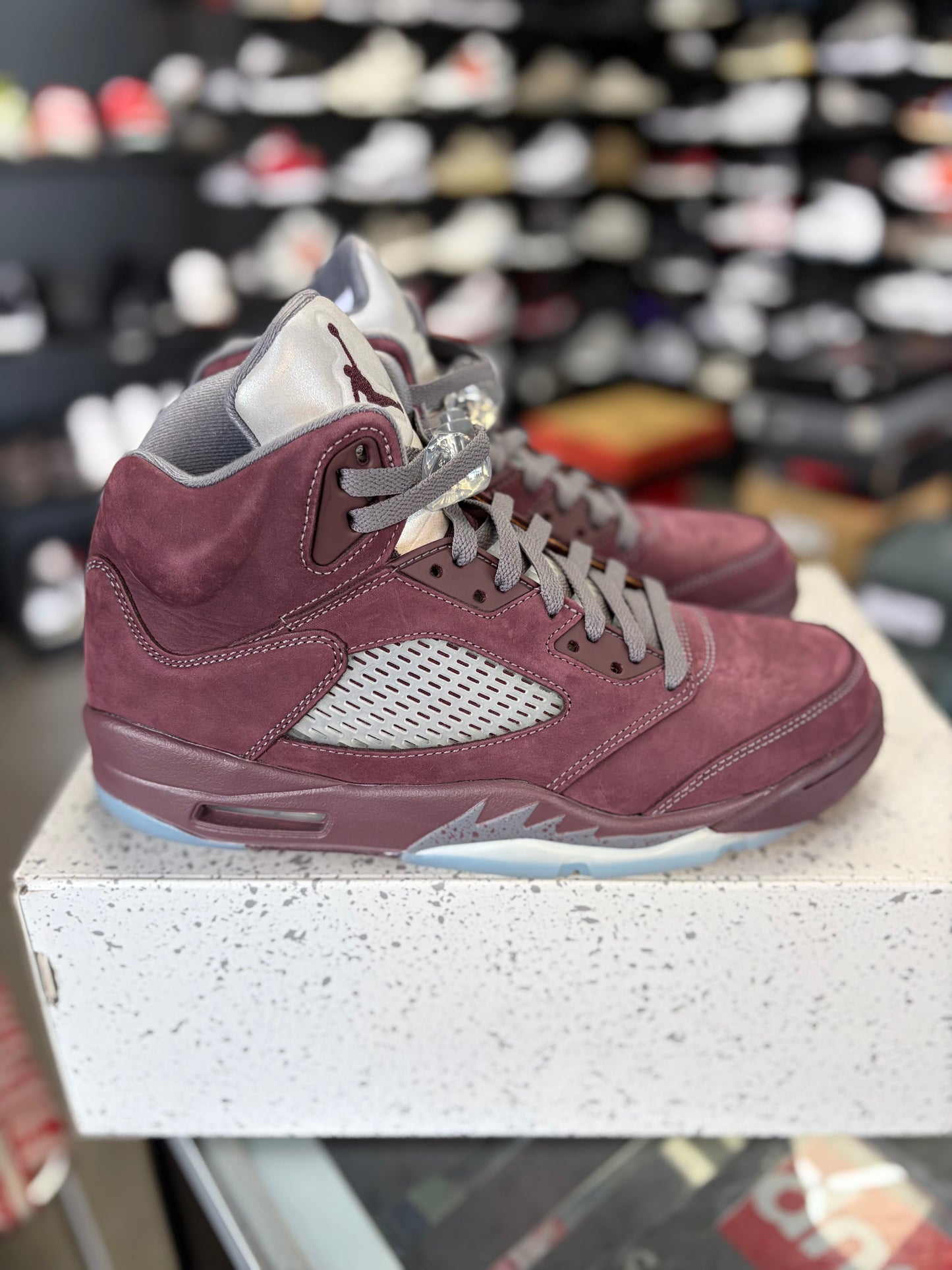 Jordan 5 “Burgundy” Size 10