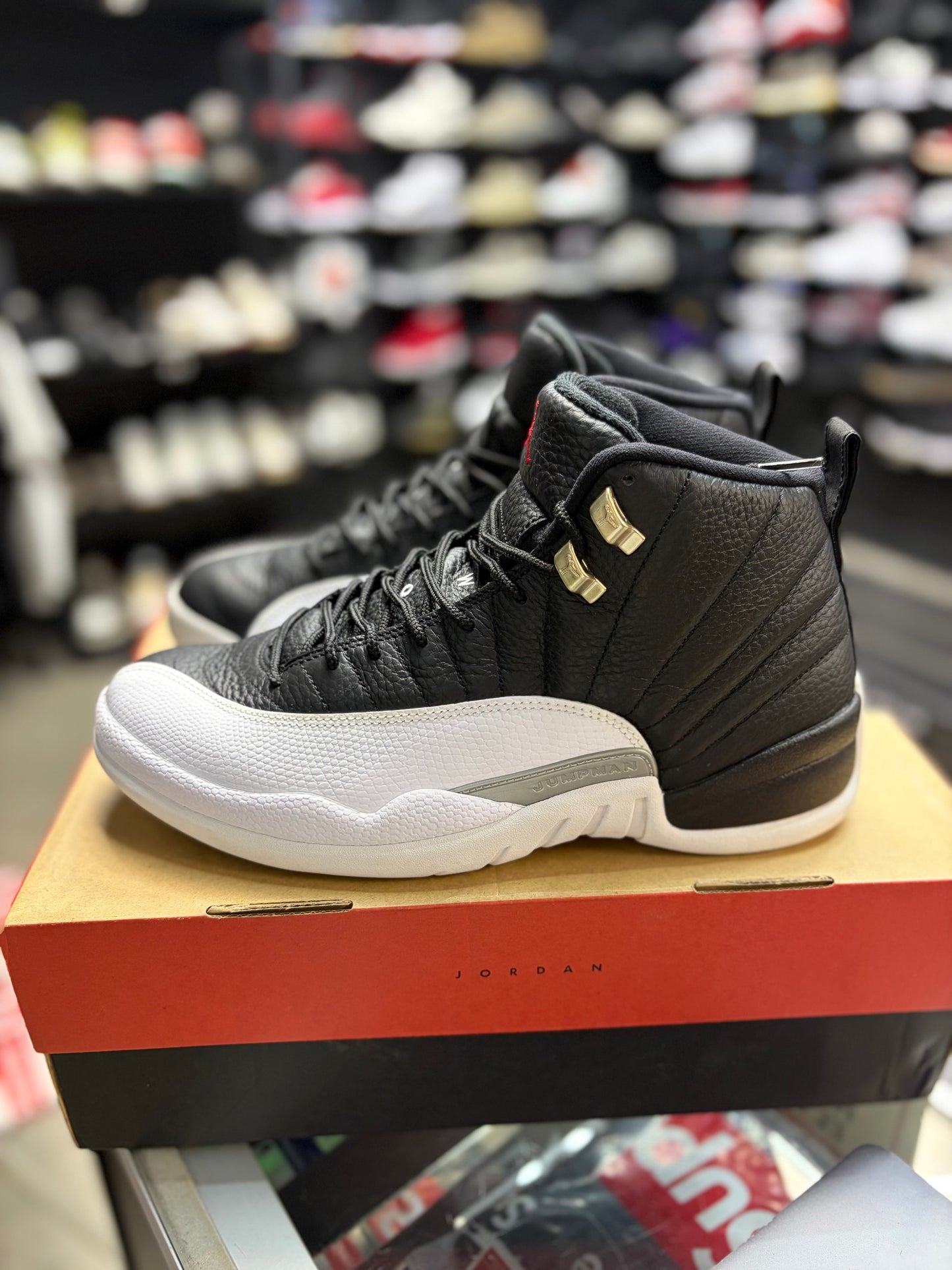 Jordan 12 “Playoffs” Size 10