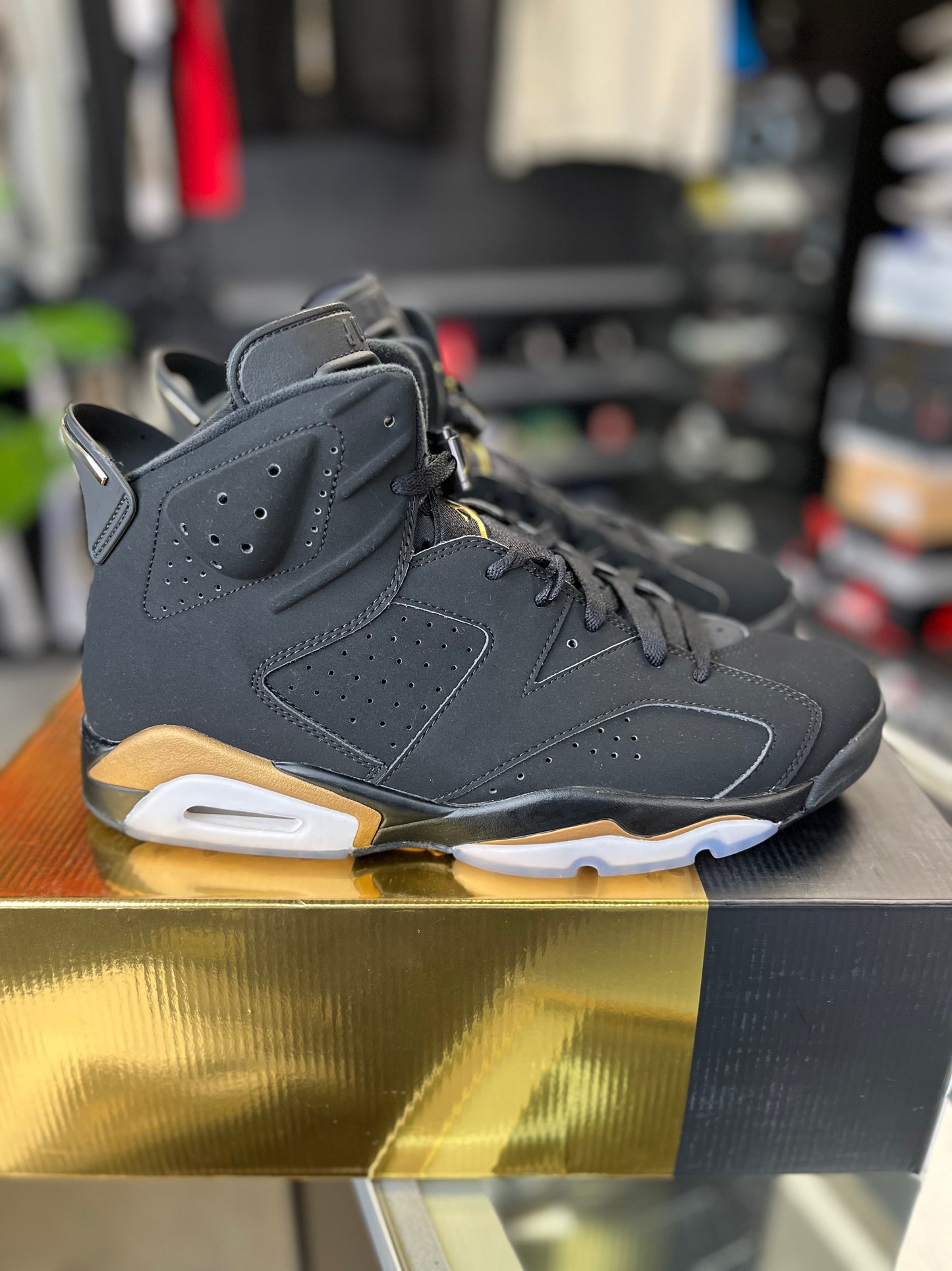 Jordan 6 “DMP” Size 11