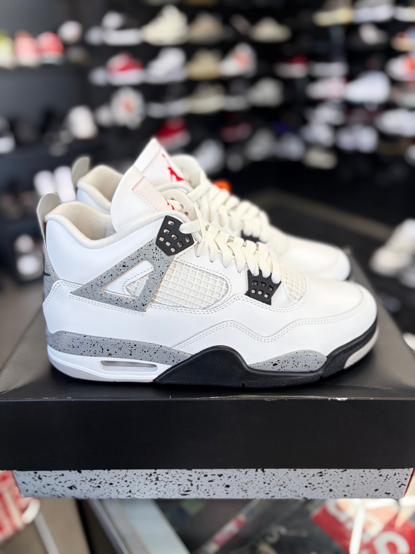 Jordan 4 “White Cement” Size 9.5