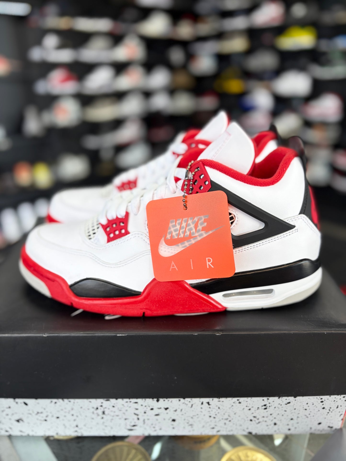 Jordan 4 “Fire Red” (2020) Size 8.5