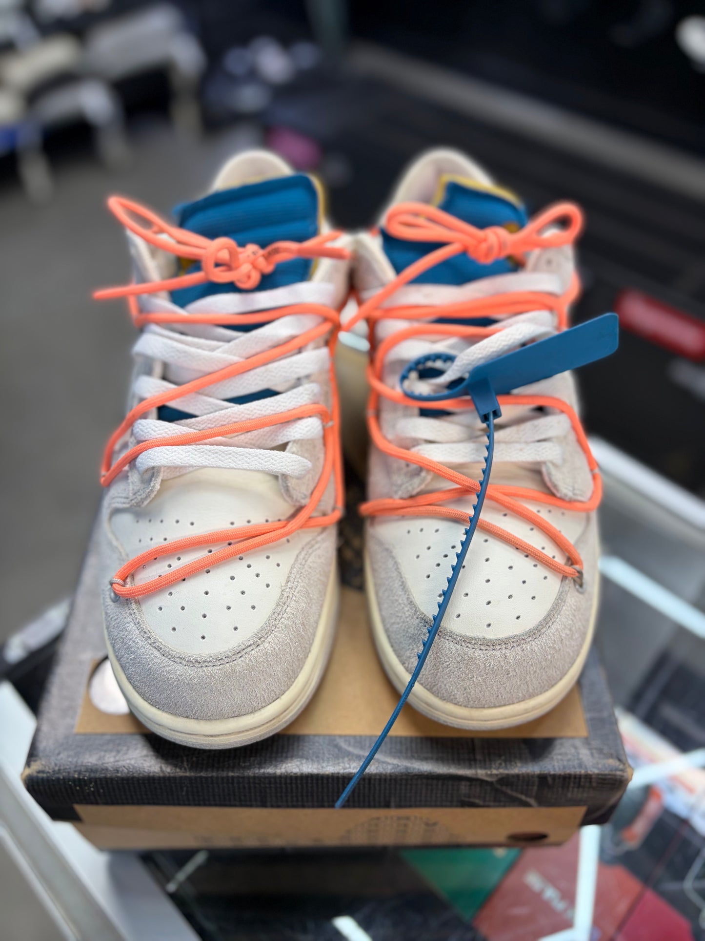 Nike Dunk Off White “Lot 19” Size 10