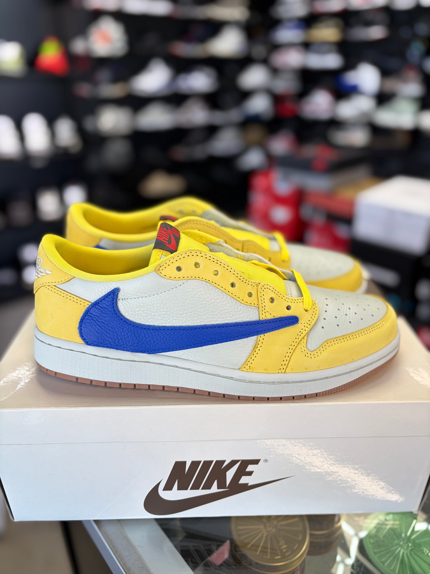 Jordan 1 Low x Travis Scott “Canary” Size 9.5 Men