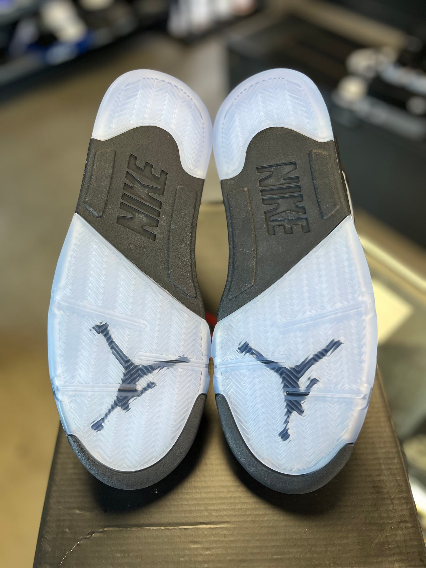 Jordan 5 “Metallic Reimagined” Size 10.5