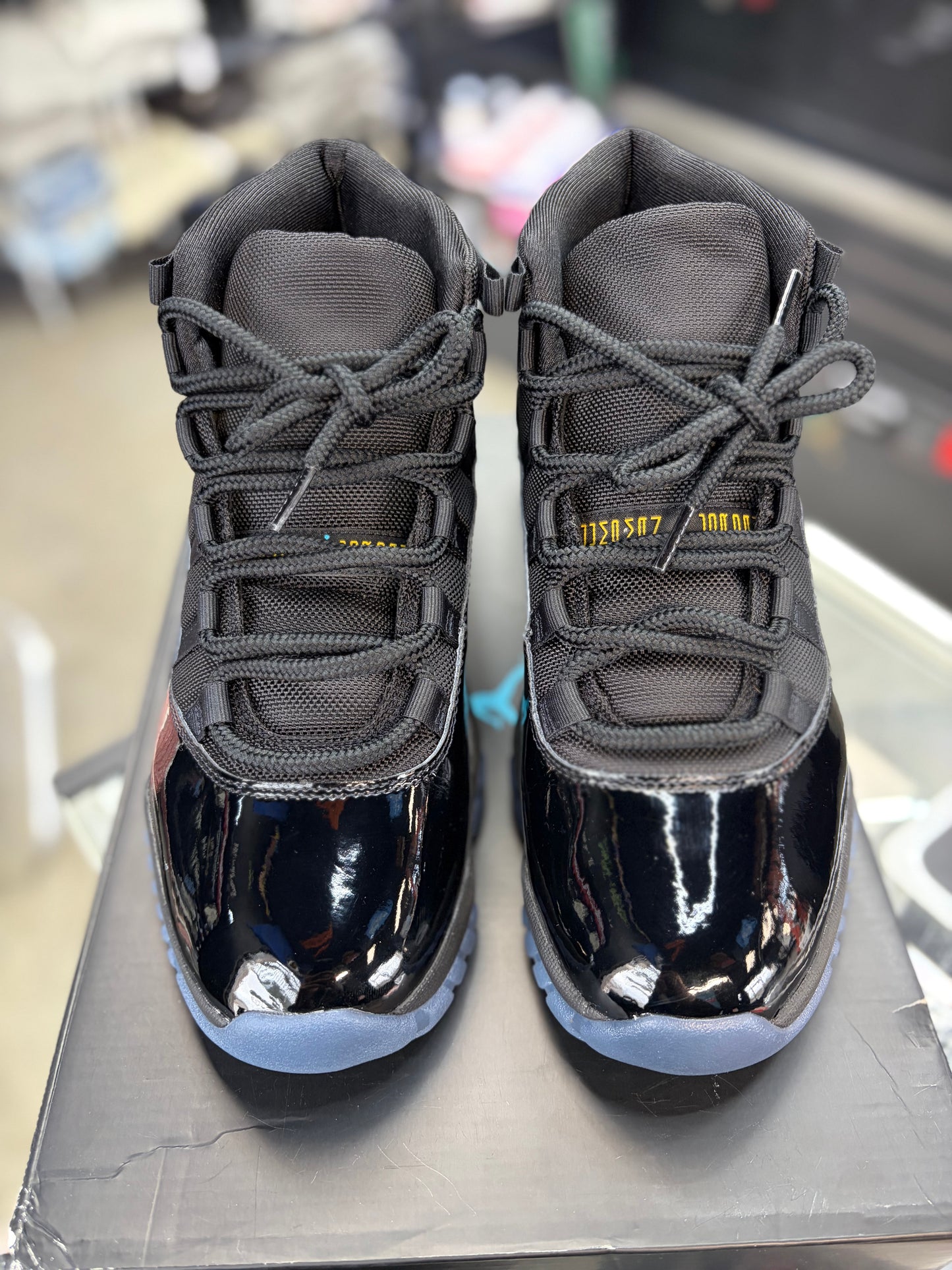 Jordan 11 “Gamma” Size 10