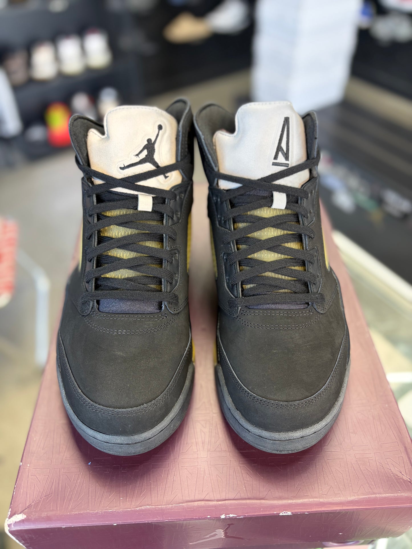 Jordan 5 x A Ma Maniere “Dusk” Size 11