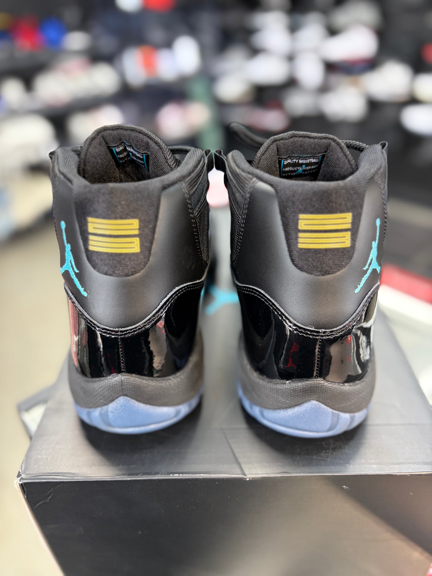 Jordan 11 “Gamma” Size 10