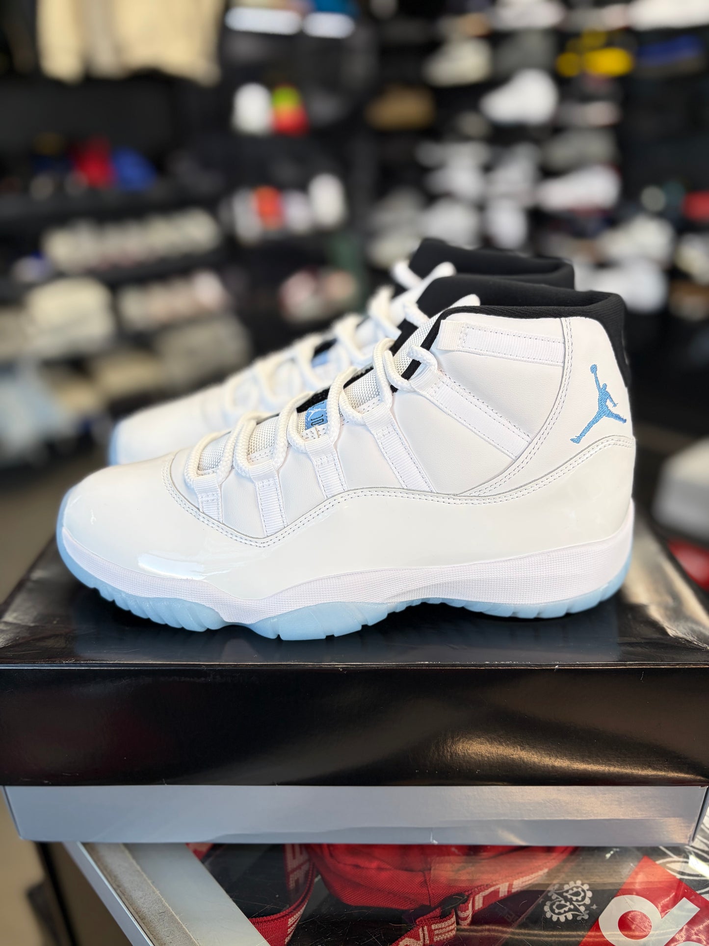 Jordan 11 “Legend Blue” Size 10
