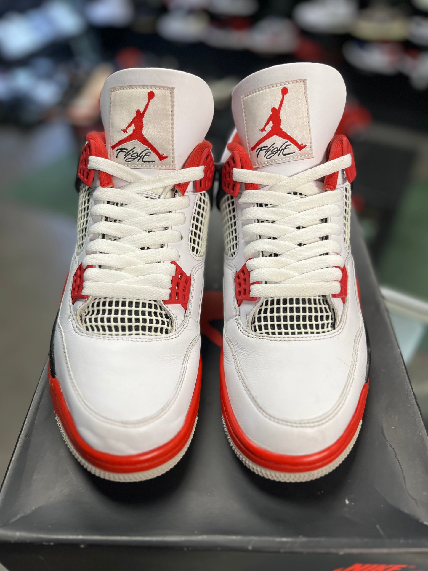 Jordan 4 “Fire Red” Size 10