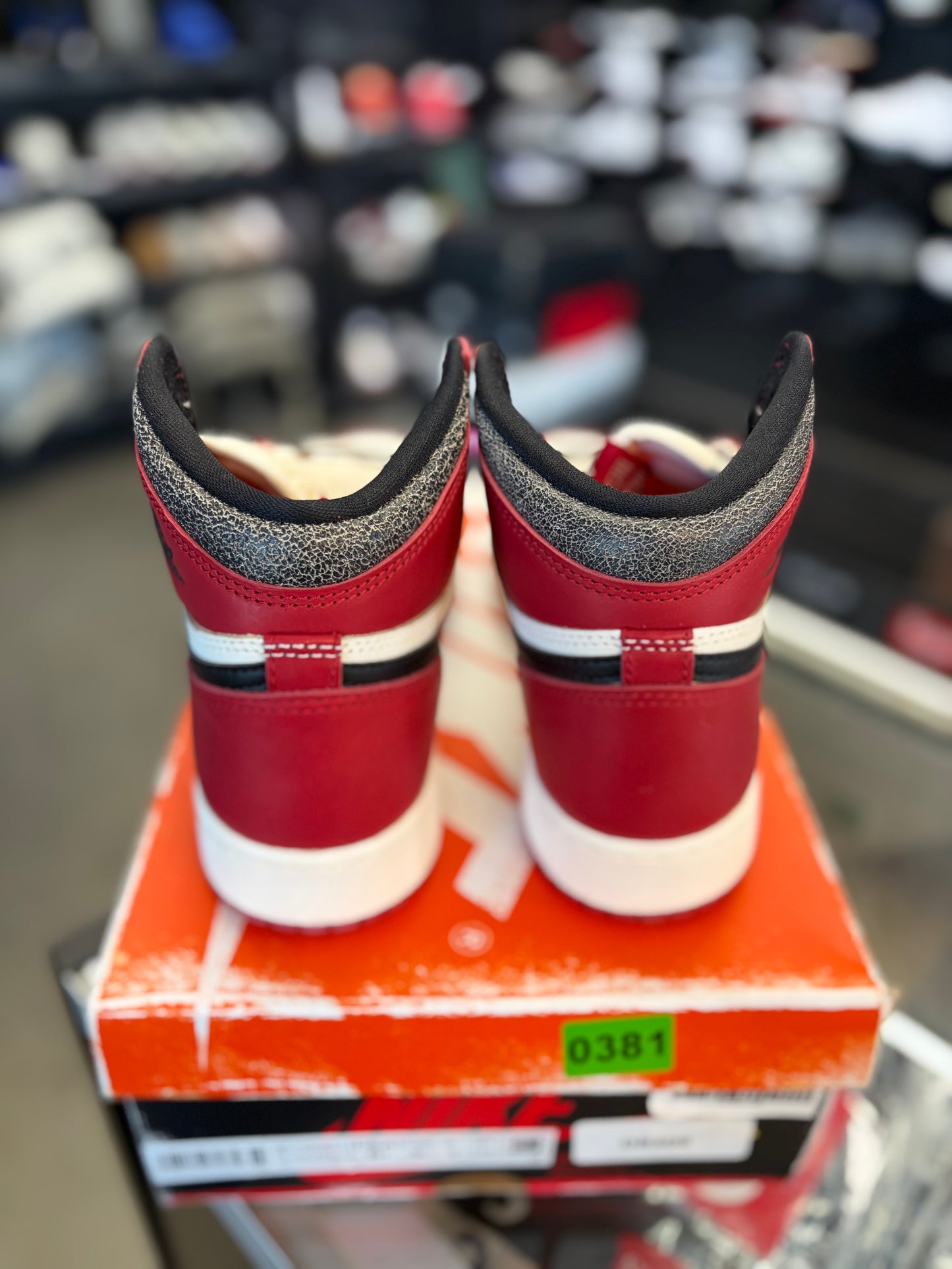 Jordan 1 “Lost & Found” (Gs) Size 5.5y / 7w