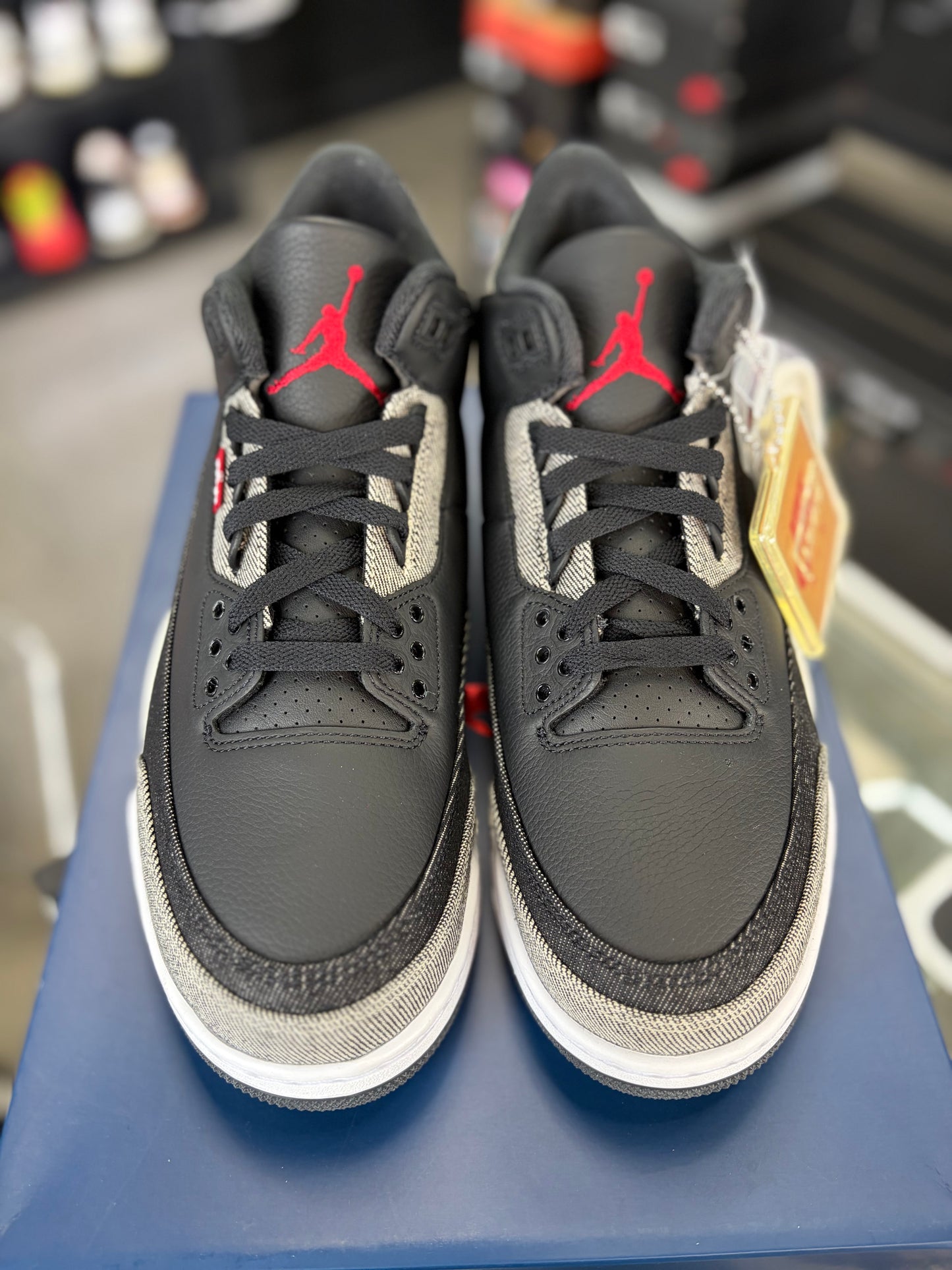 Jordan 3 x Levi “Black Denim” Size 10.5