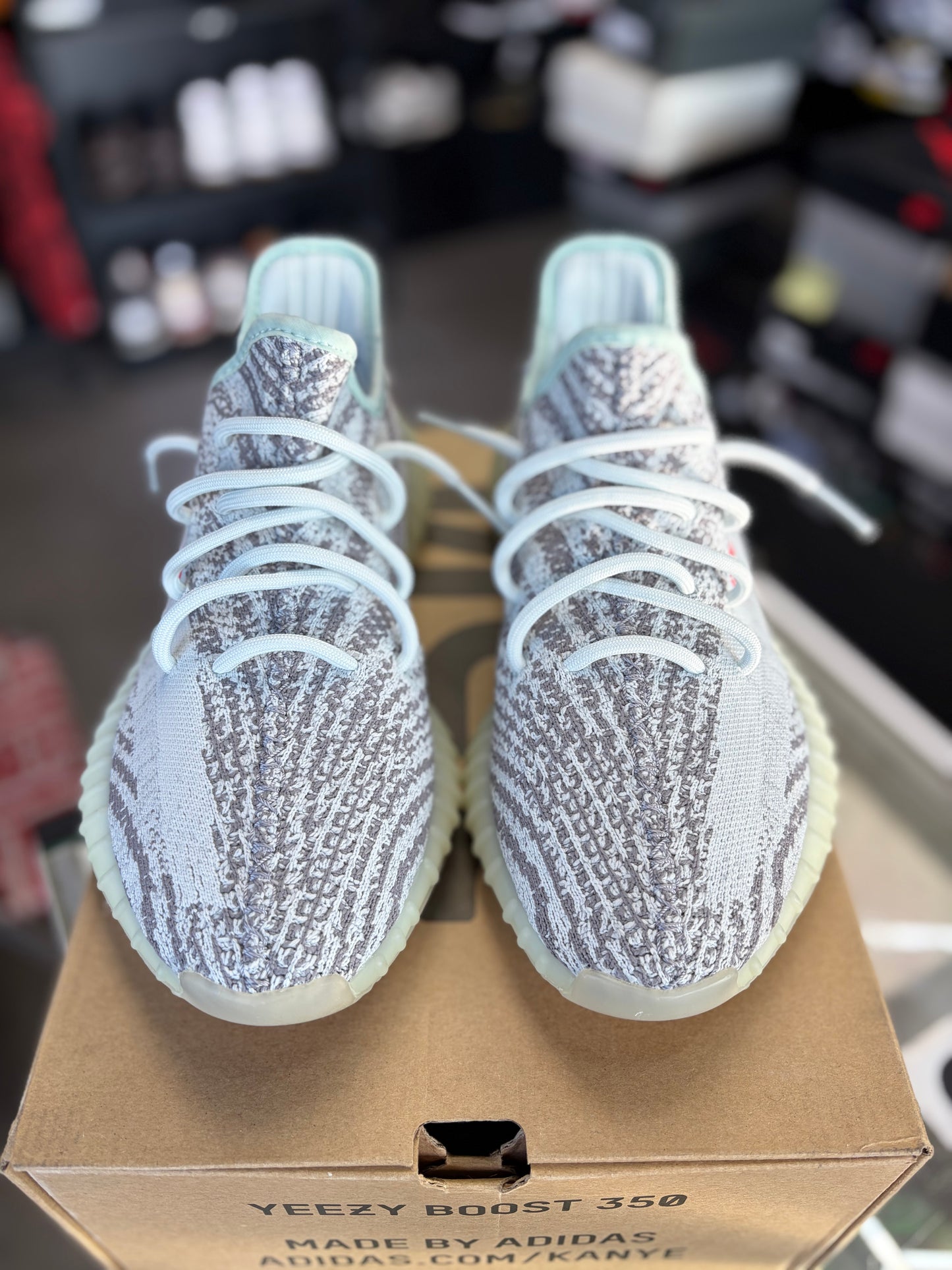 Yeezy 350 “Blue Tint” Size 9