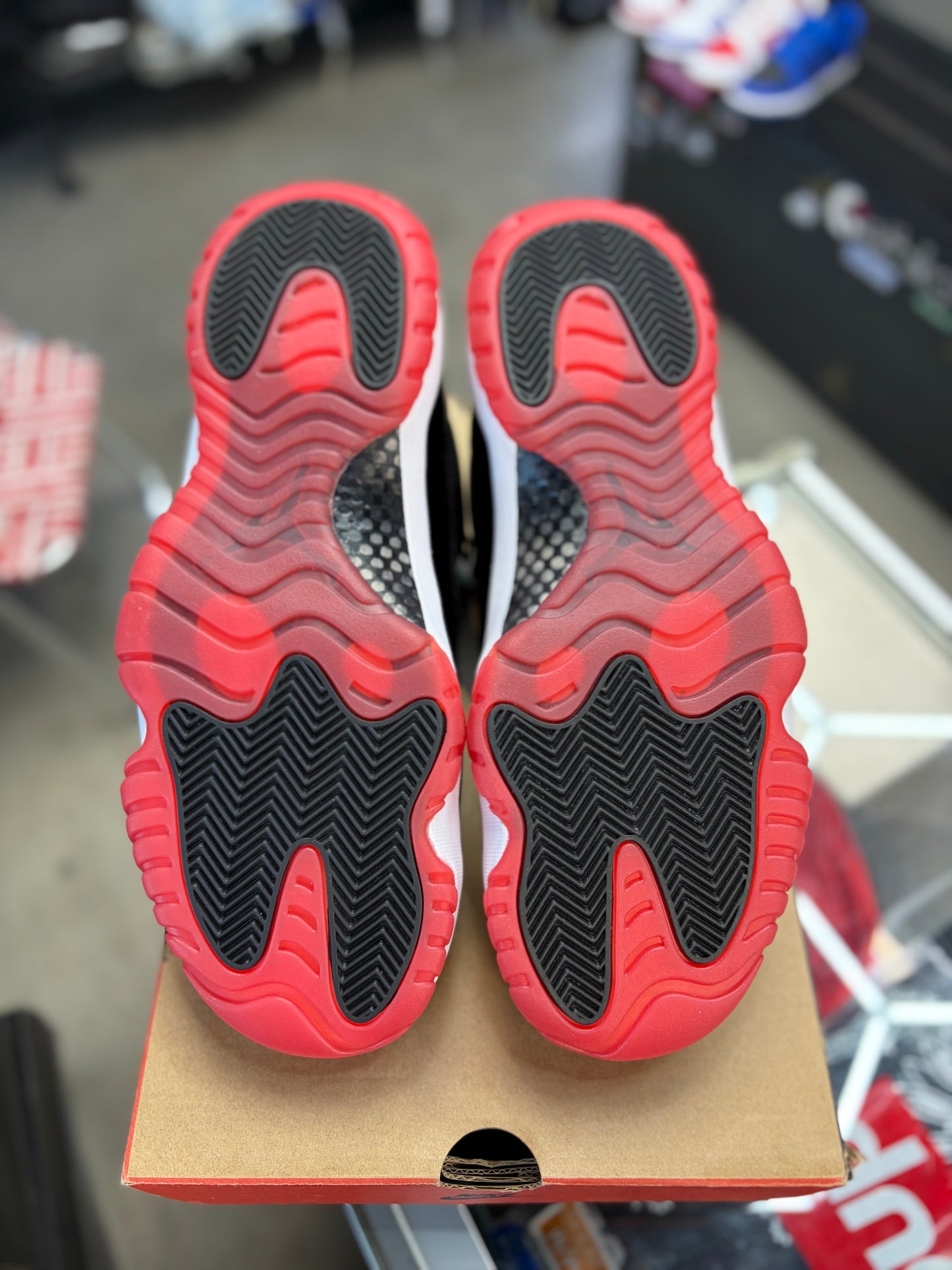 Jordan 11 Low “Bred” (2025) Size 11