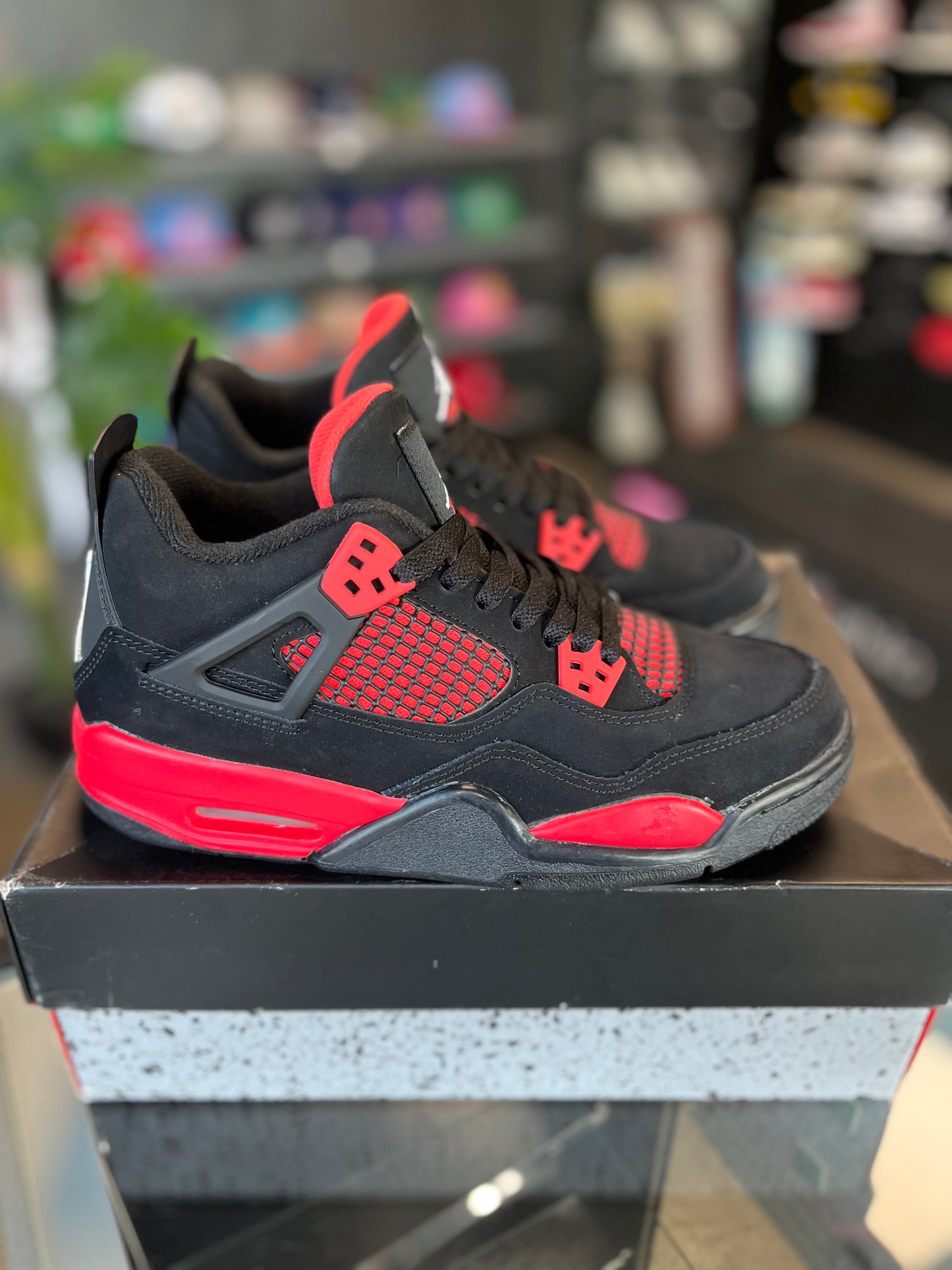 Jordan 4 “Red Thunder” GS 7y/8.5w