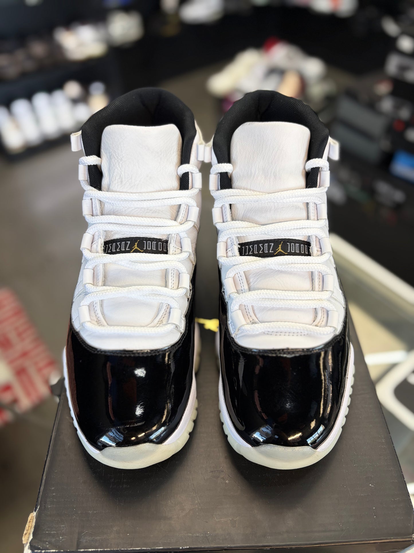 Jordan 11 “Gratitude” Size 10.5