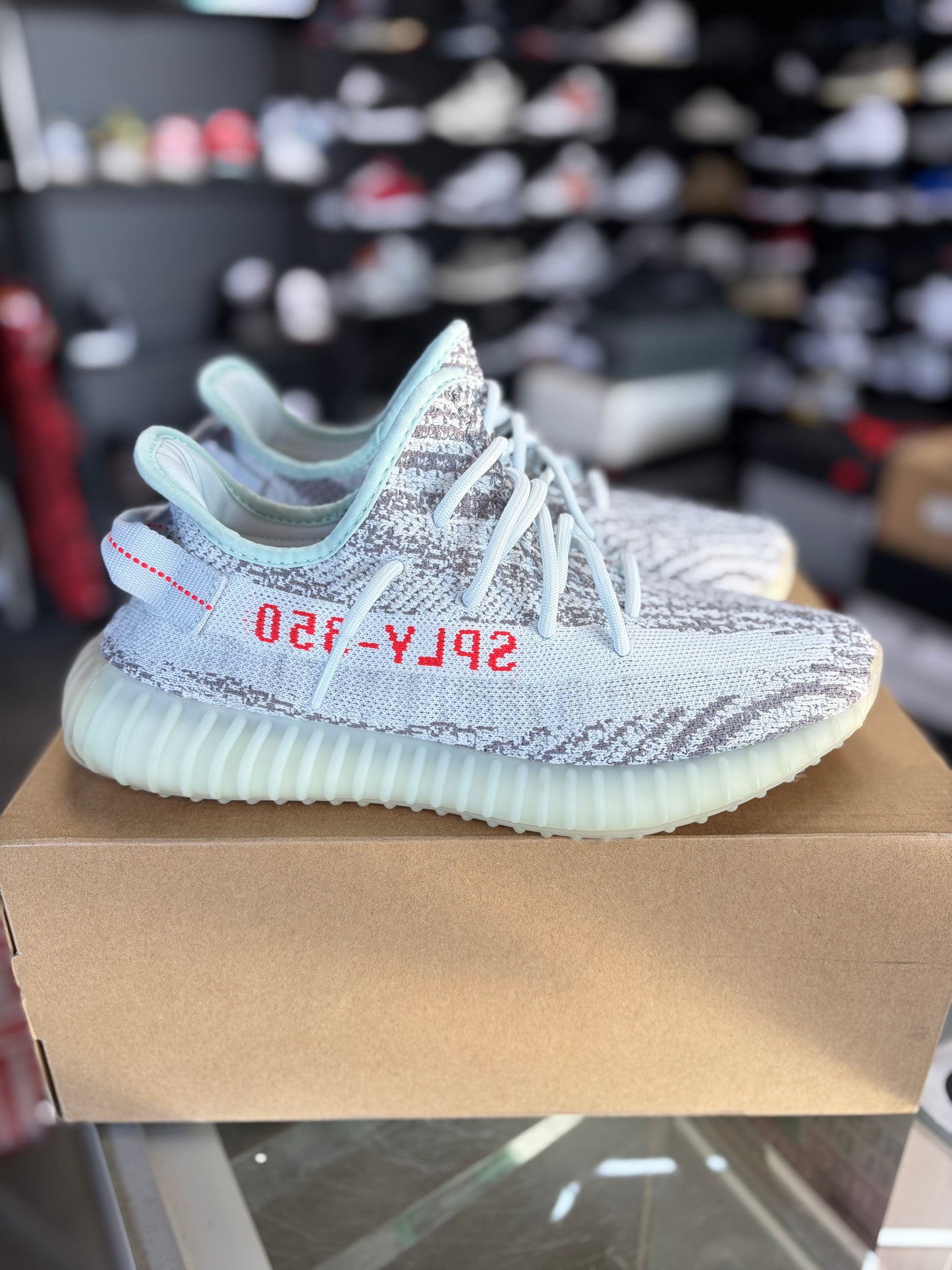 Yeezy 350 “Blue Tint” Size 9