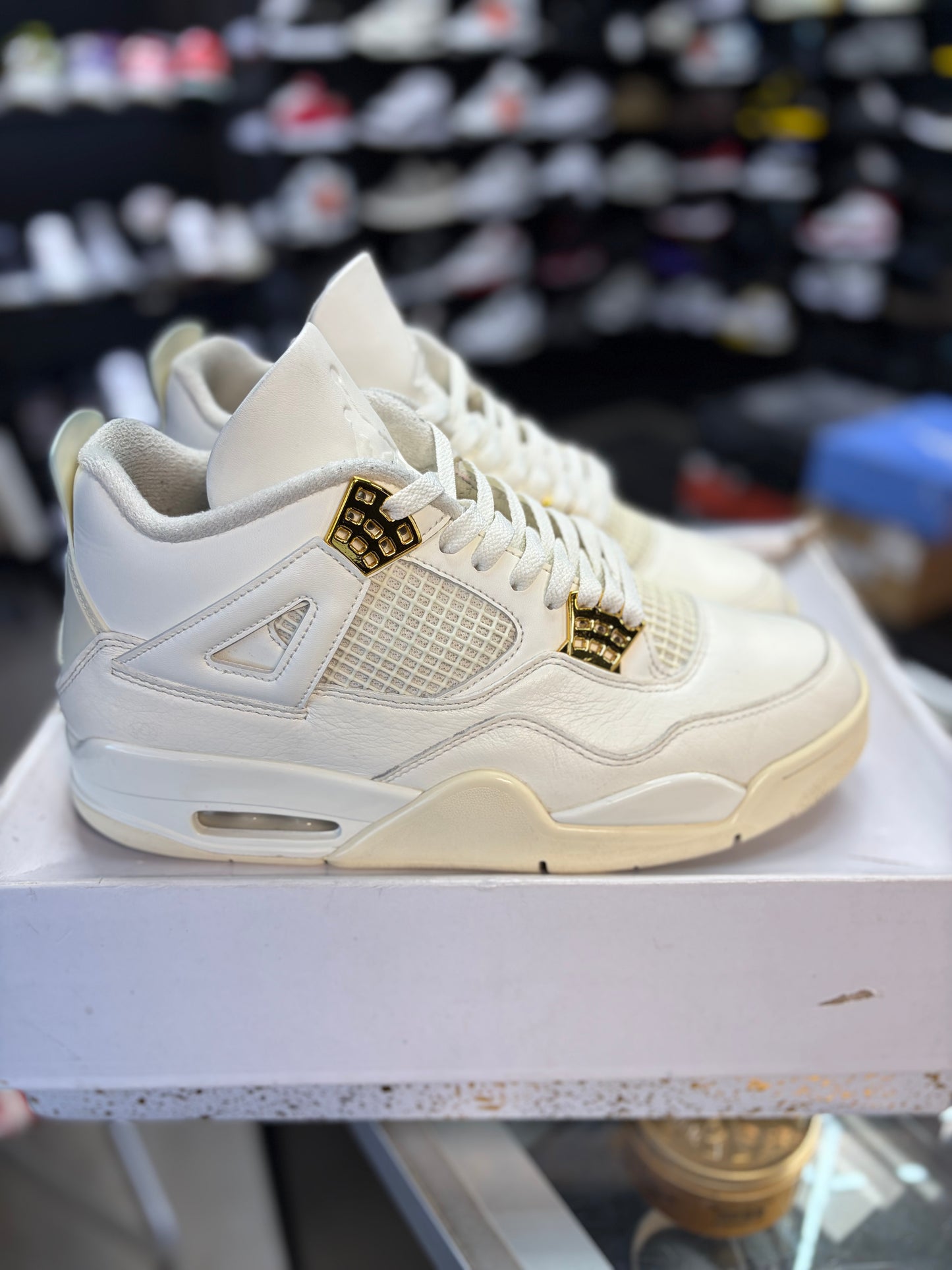 Jordan 4 “Metallic Gold” Size 10.5 Men