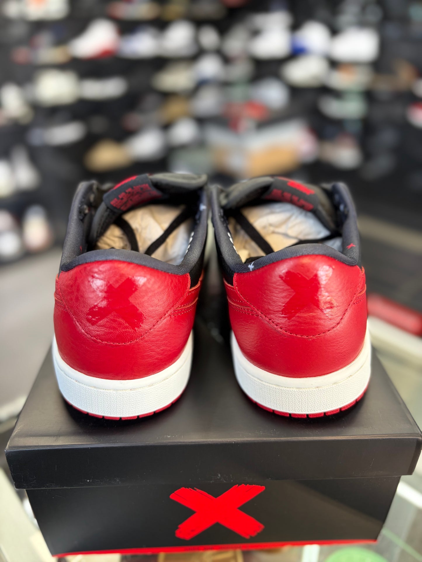 Jordan 1 Low “Banned” Size 10.5