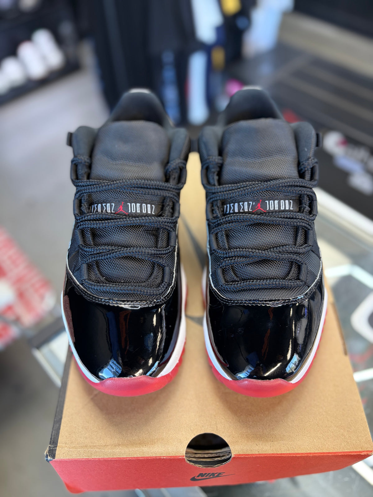 Jordan 11 Low “Bred” Size 8
