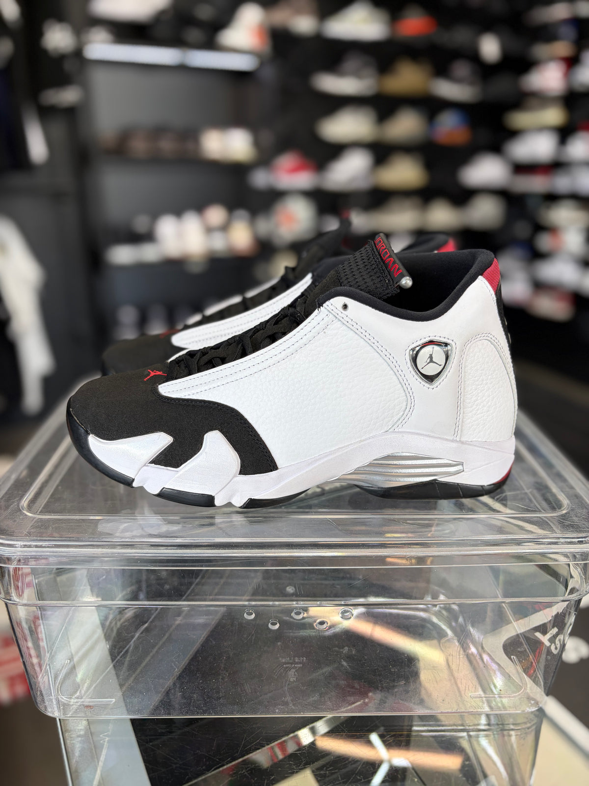 Jordan 14 “Black Toe” Size 9