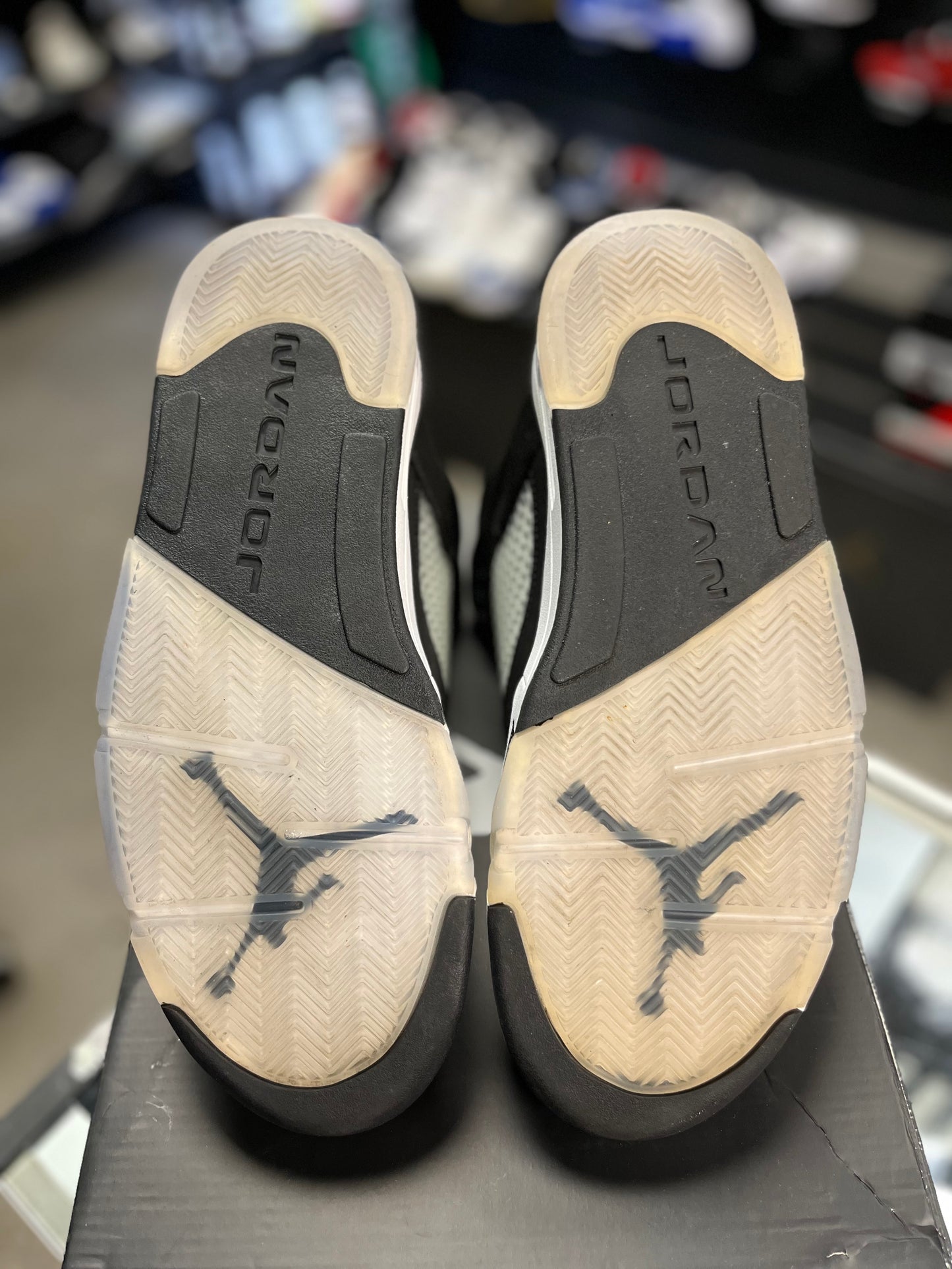 Jordan 5 “Moonlight/Oreo” Size 11