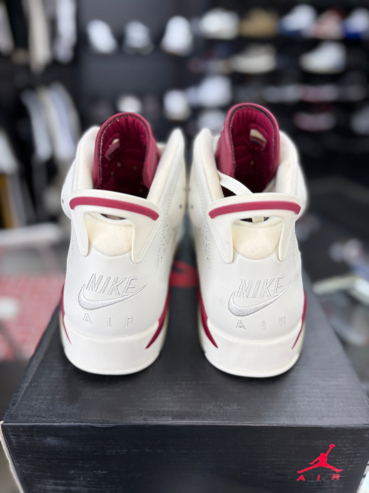 Jordan 6 “Maroon” Size 9.5