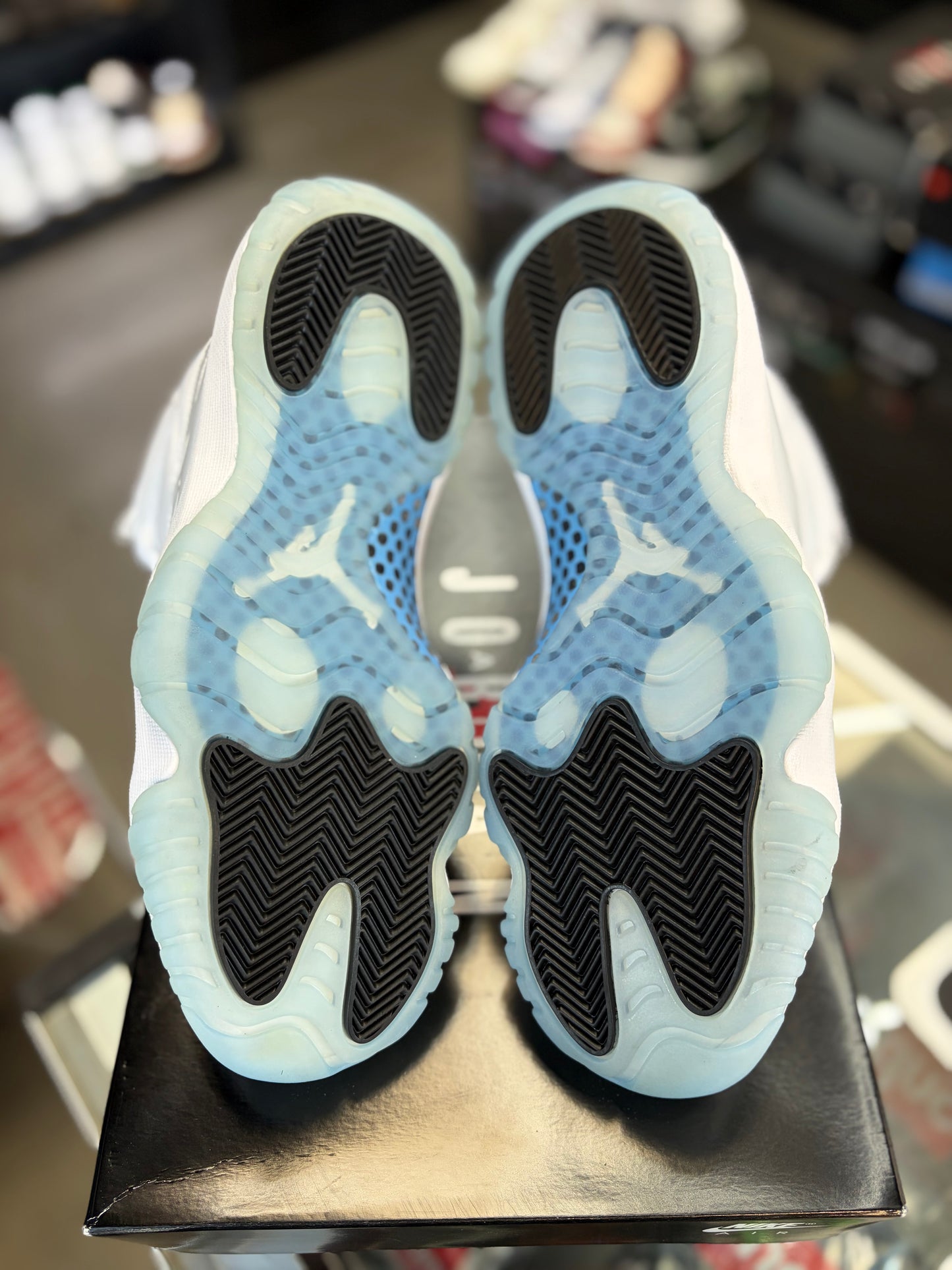 Jordan 11 “Legend Blue” Size 8