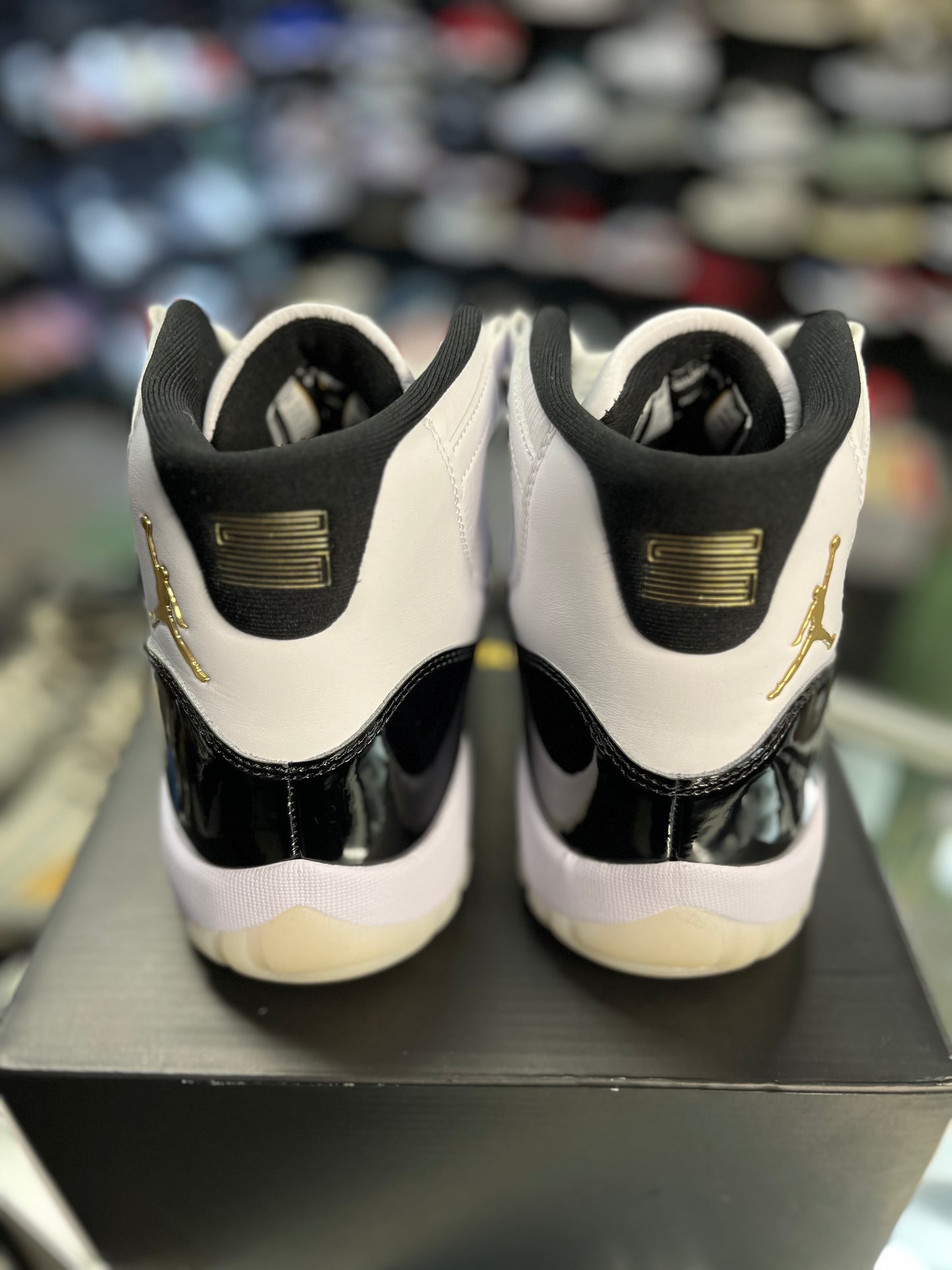 Jordan 11 “Gratitude” Size 10.5