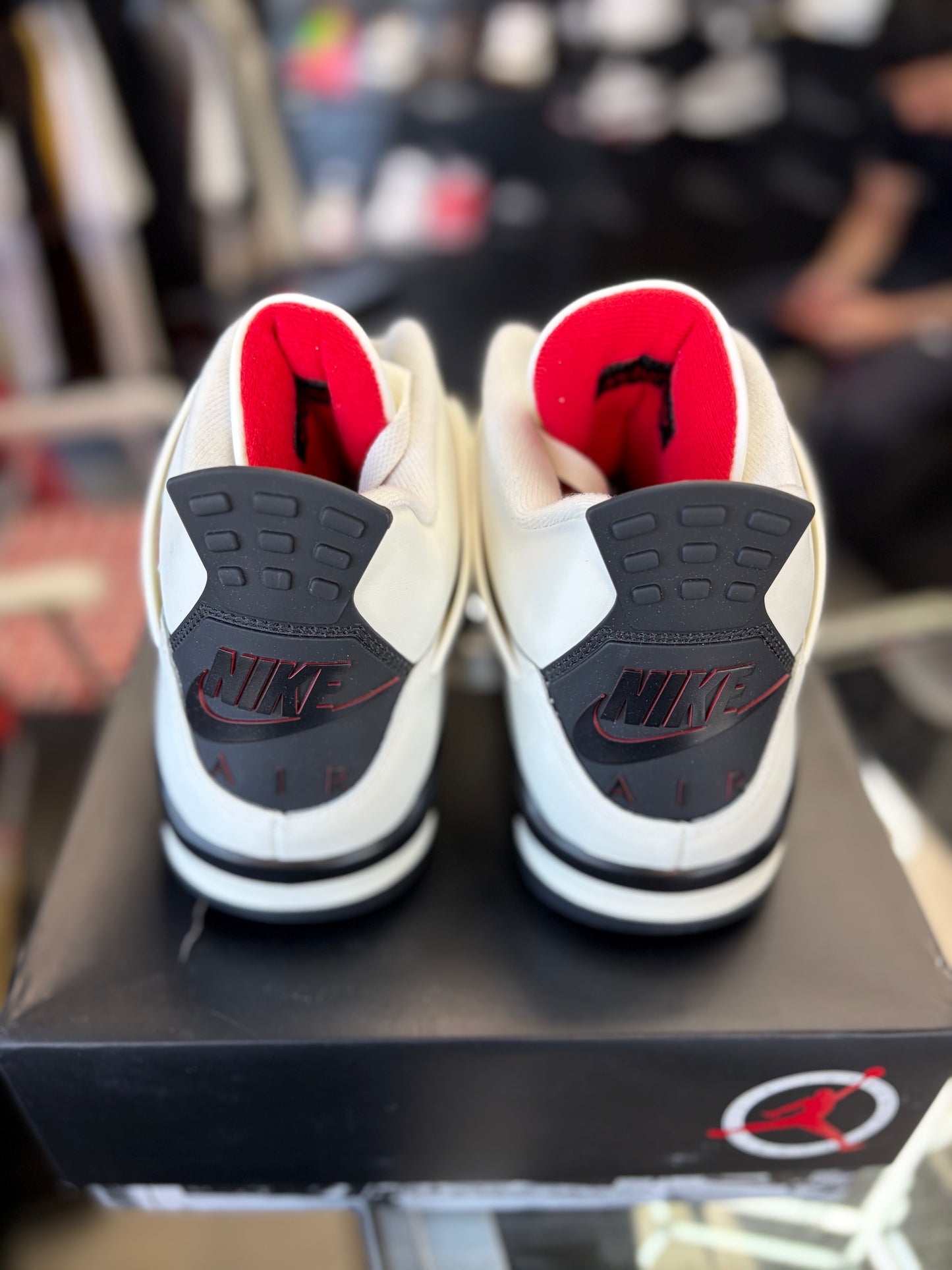 Jordan 4 “Flight Club” Size 10