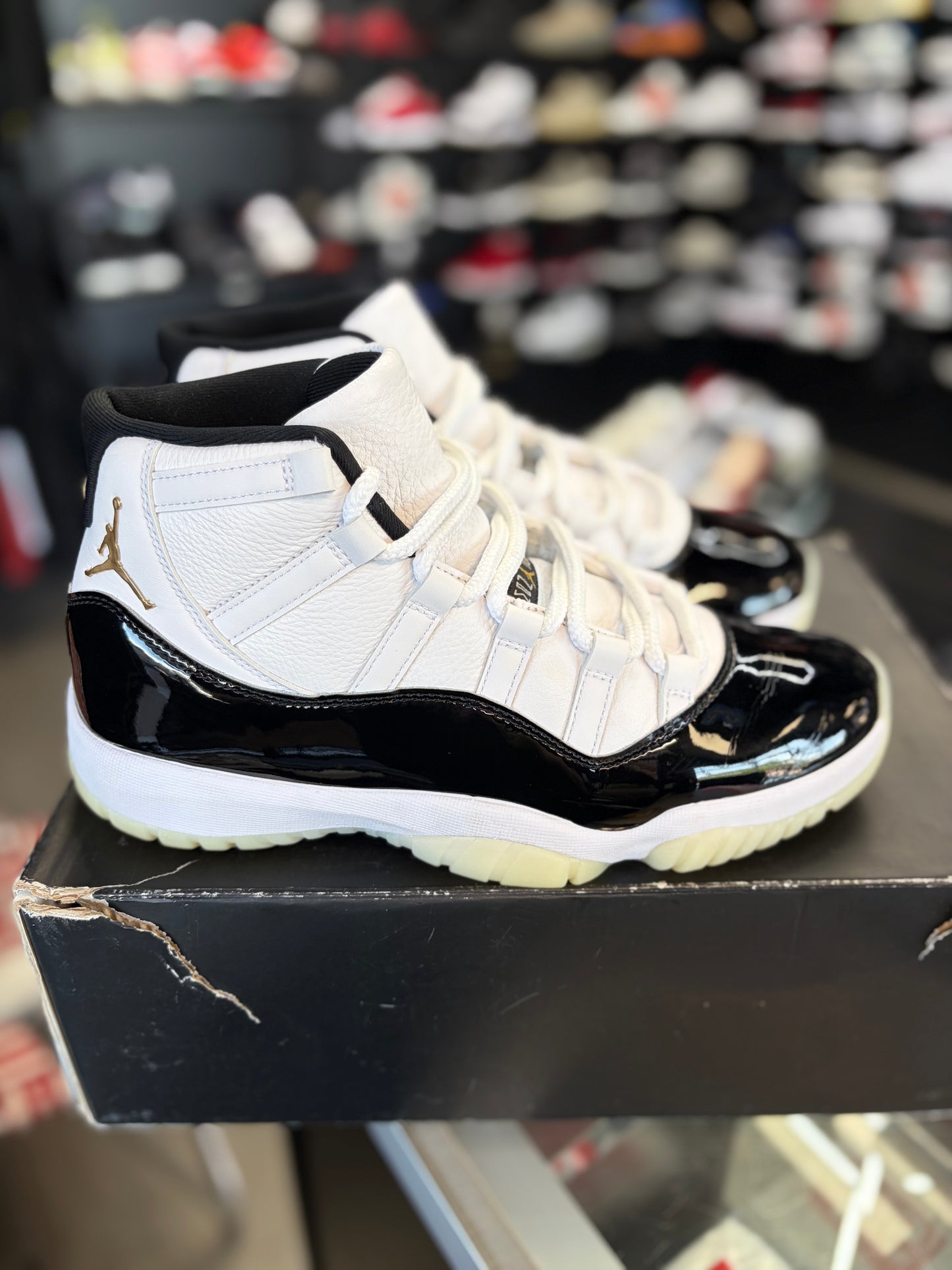 Jordan 11 “Gratitude” Size 10