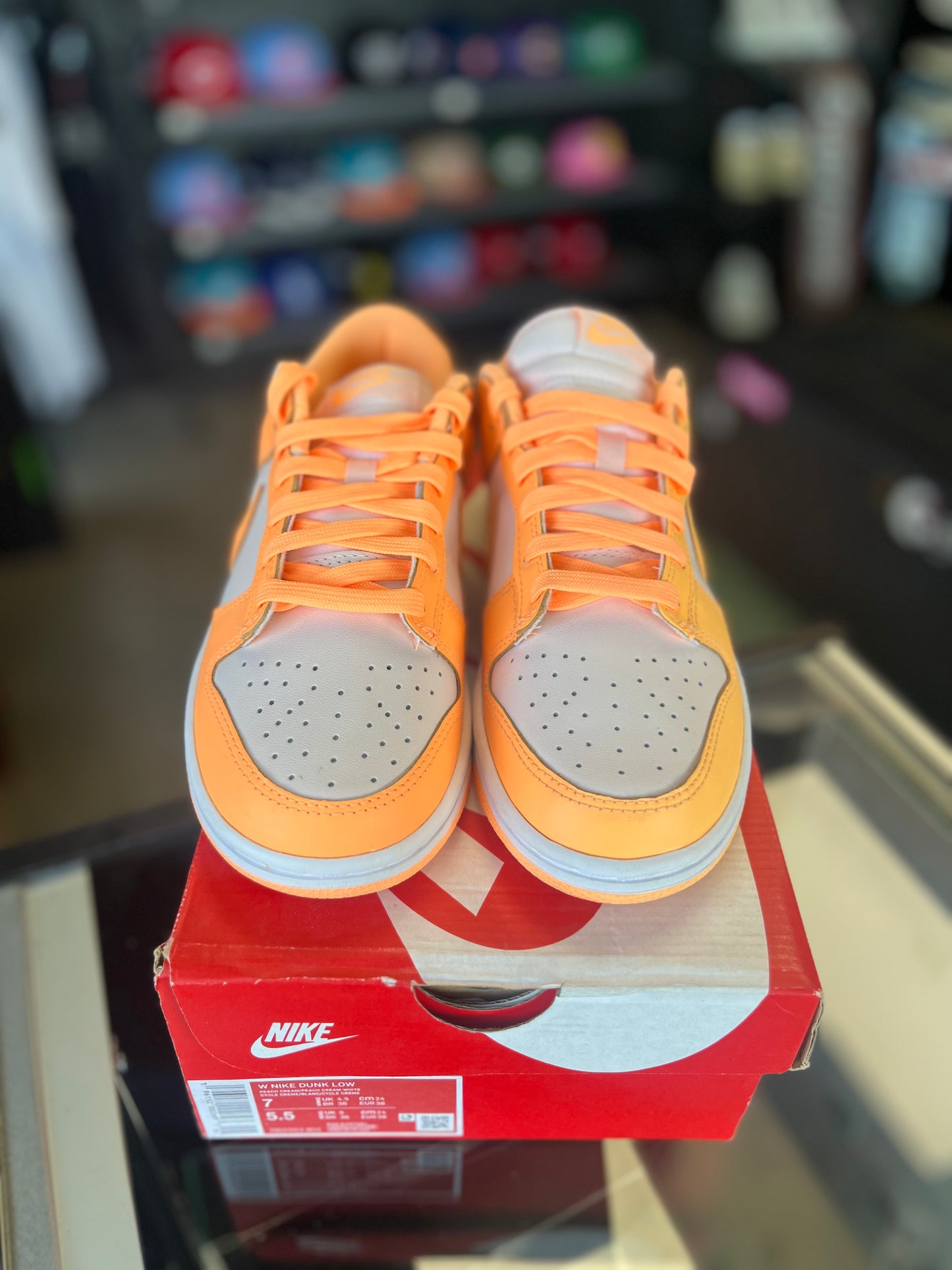 Nike Dunk Low “Peach” Size 5.5y/7w