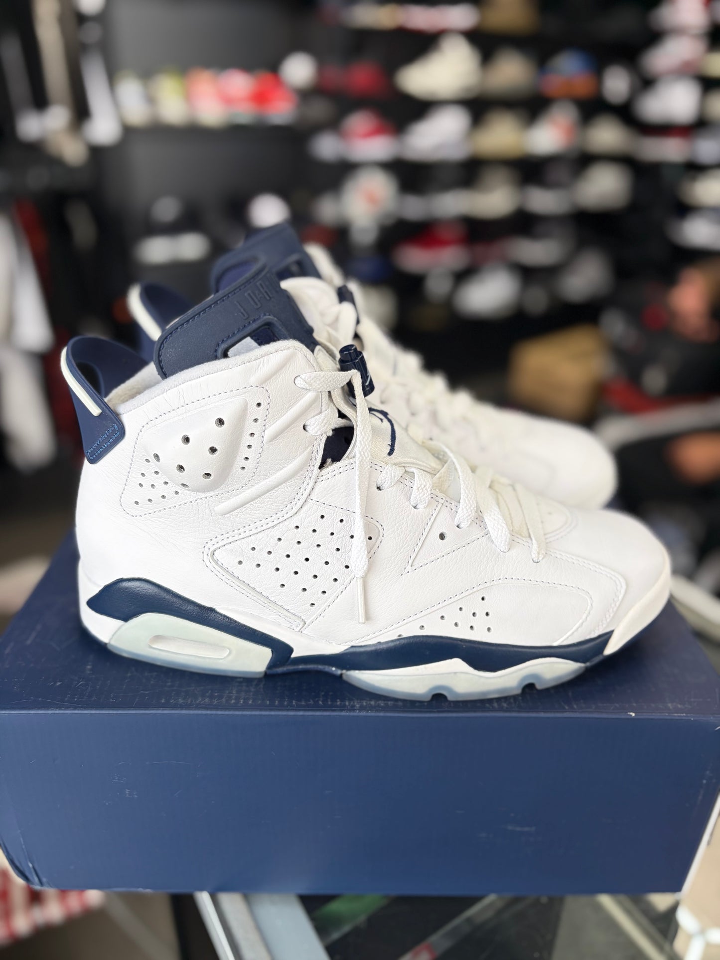 Jordan 6 “Midnight Navy” Size 10