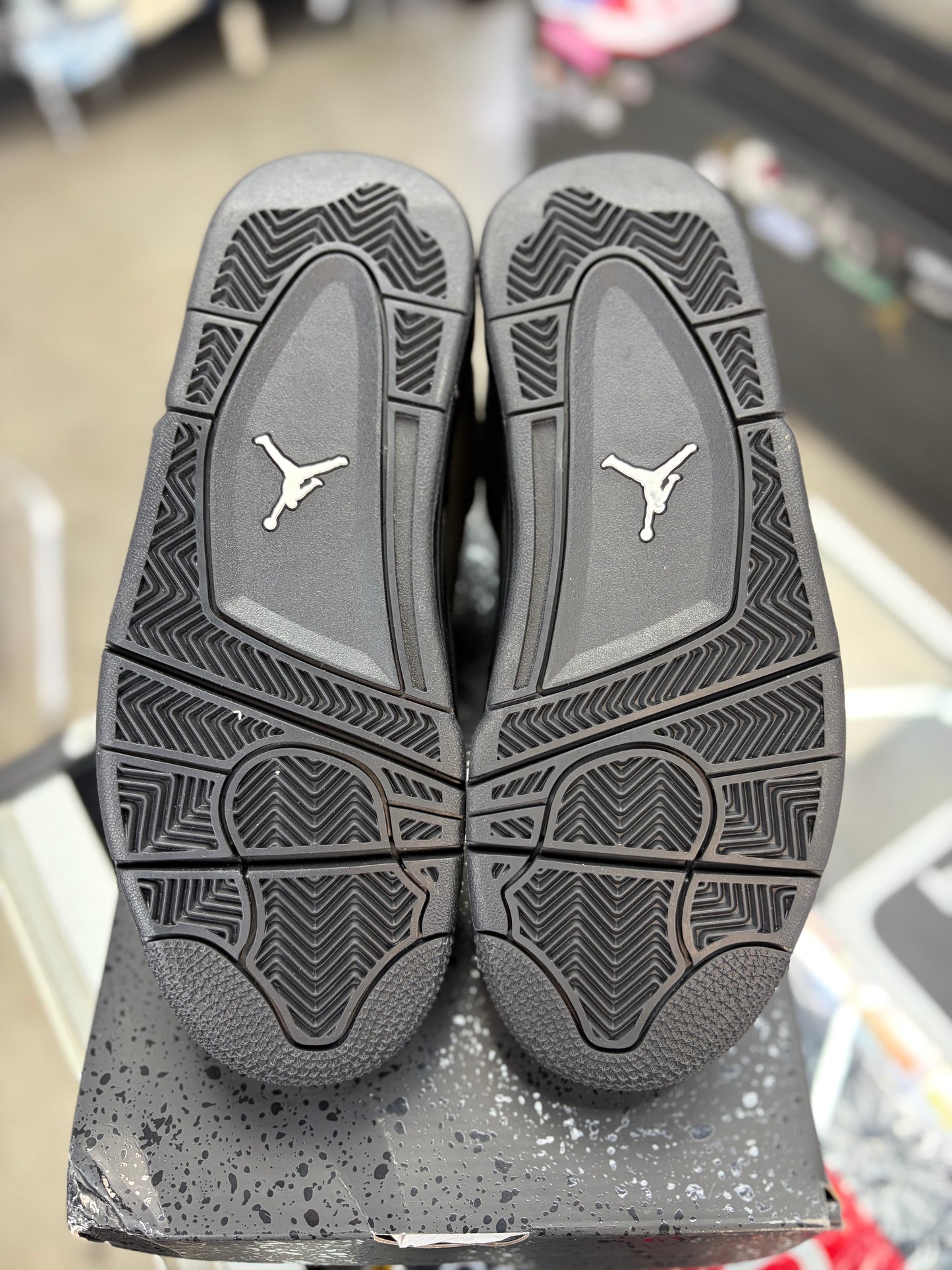 Jordan 4 “Black Canvas” (2025) (Gs)