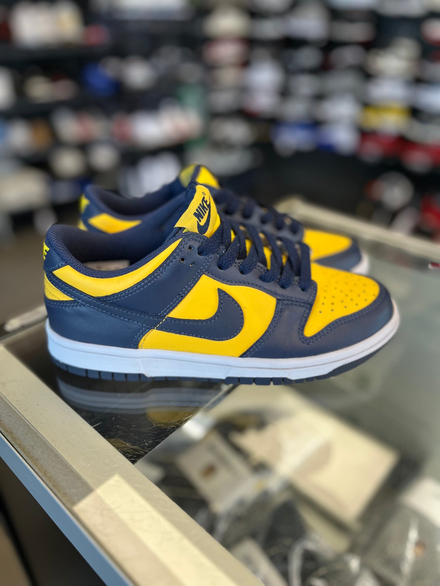 Nike Dunk Low “Michigan” Size 5y / 6.5w