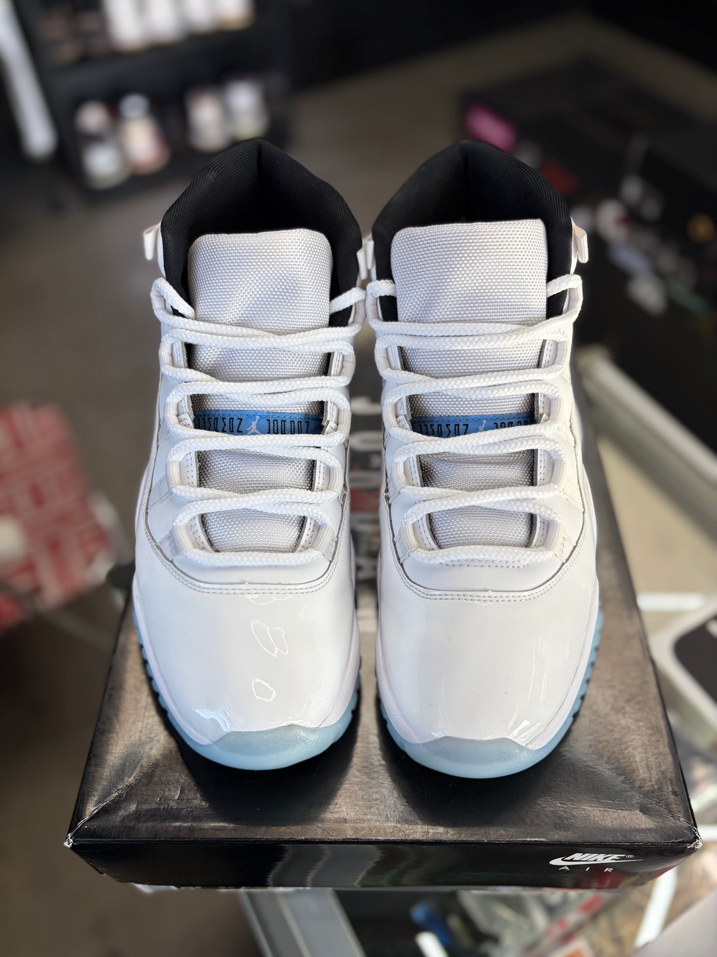 Jordan 11 “Legend Blue” Size 9.5