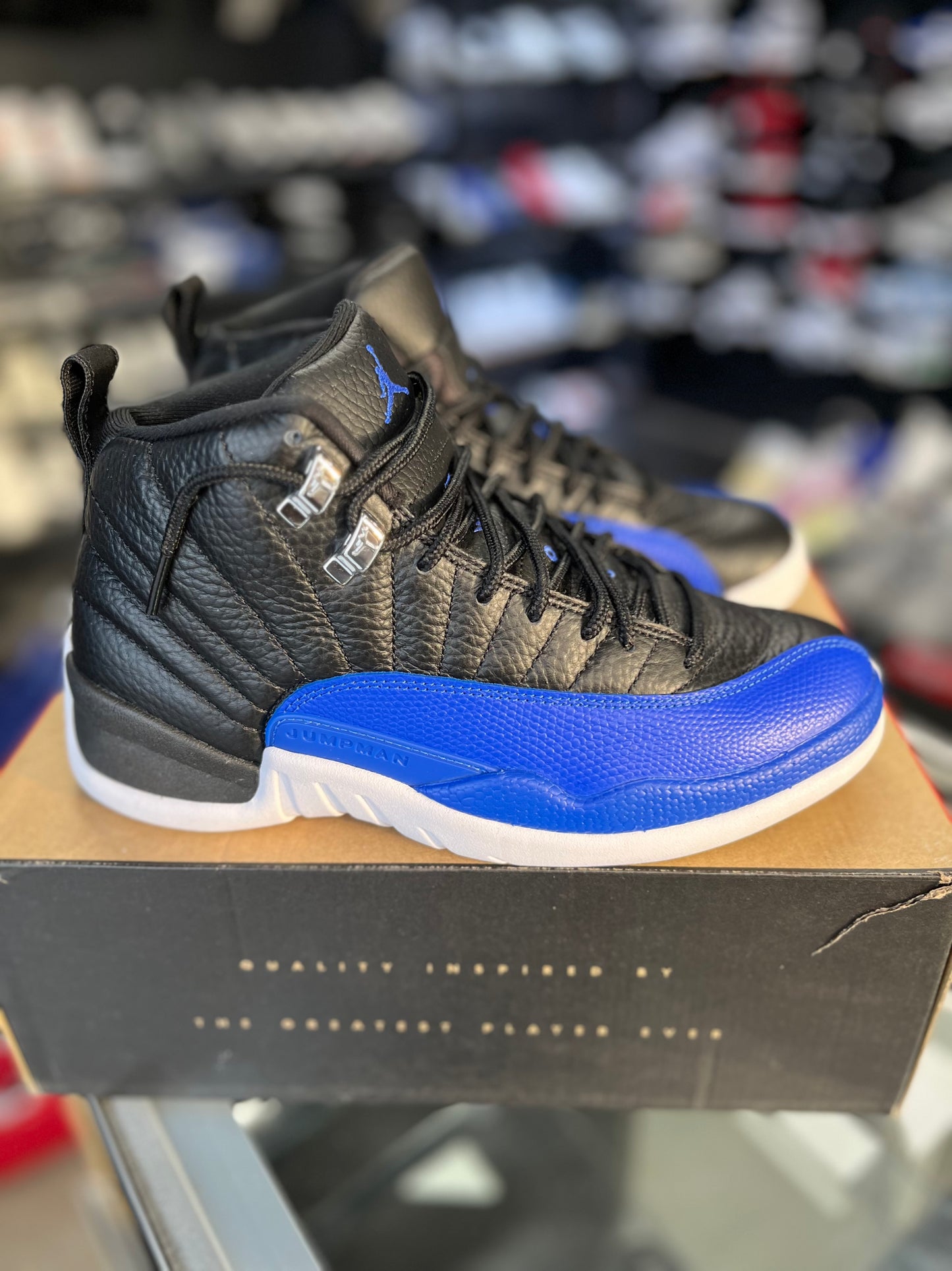 Jordan 12 “Hyper Royal” Size 6.5y/8w