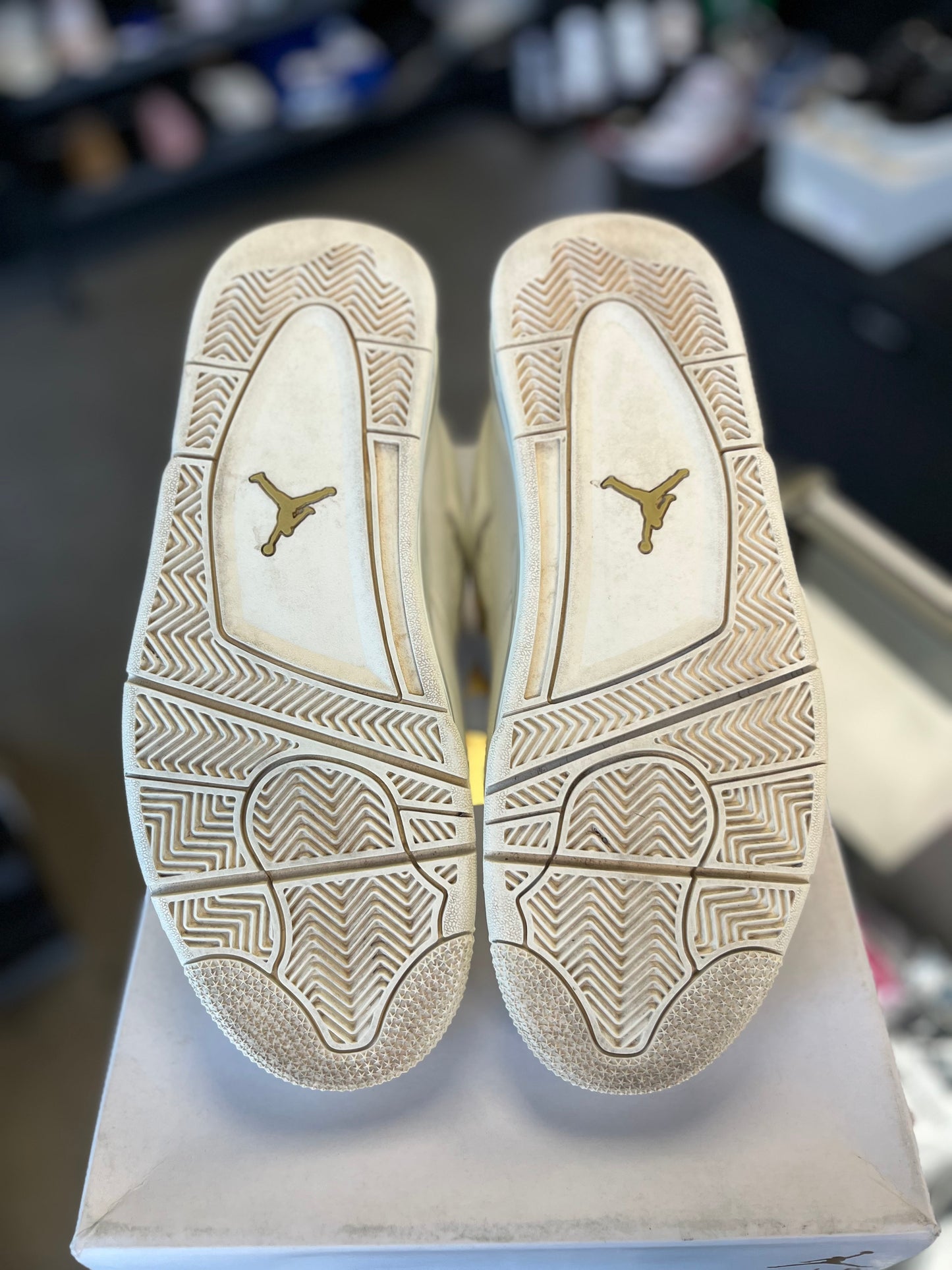 Jordan 4 “Metallic Gold” Size 10.5