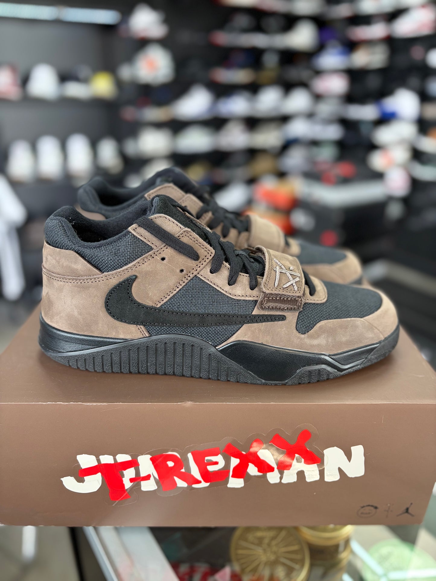 Travis Scott x Jumpman Jack “Mocha” Size 12