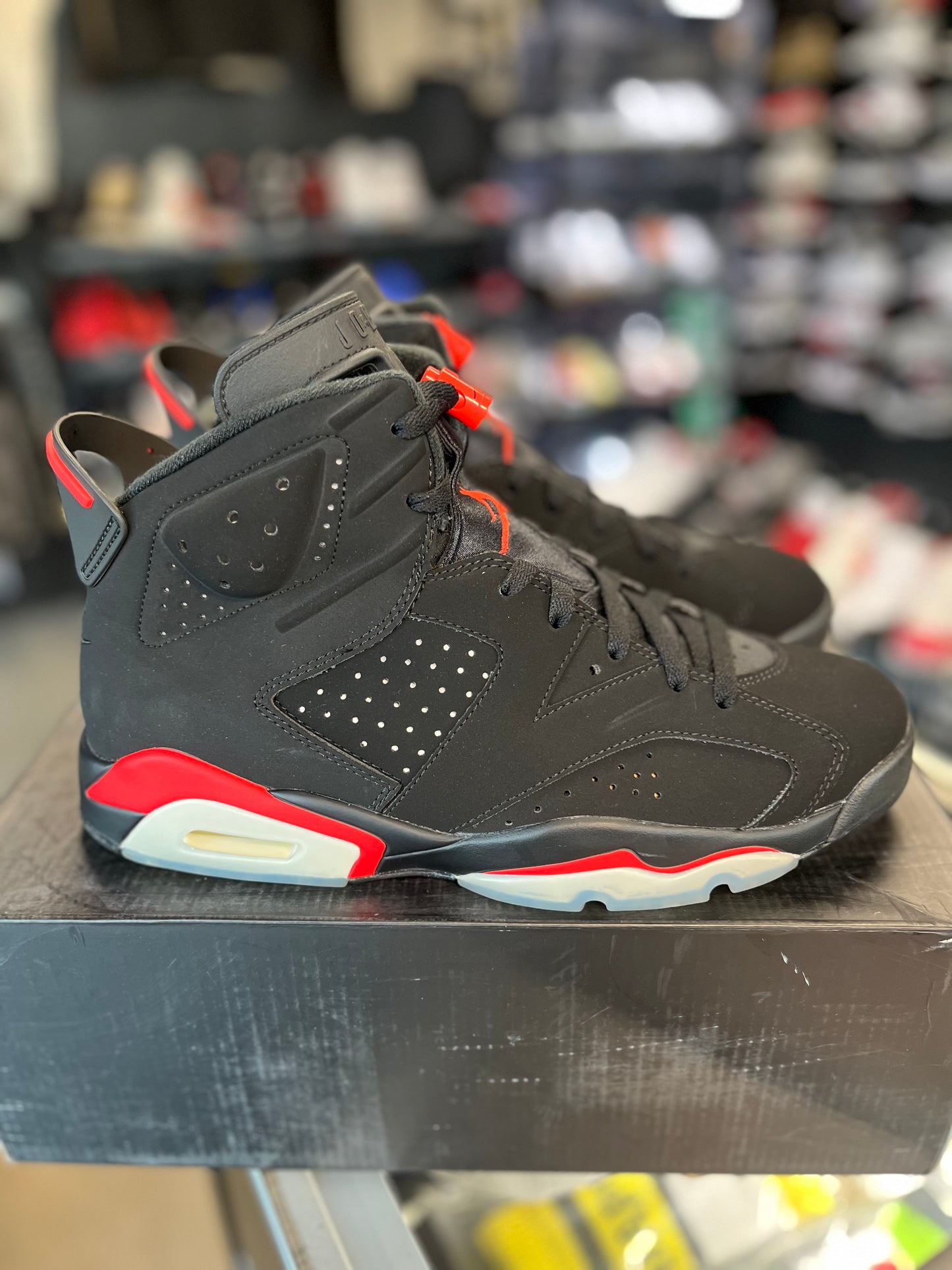 Jordan 6 “Infrared” (2019) Size 10.5