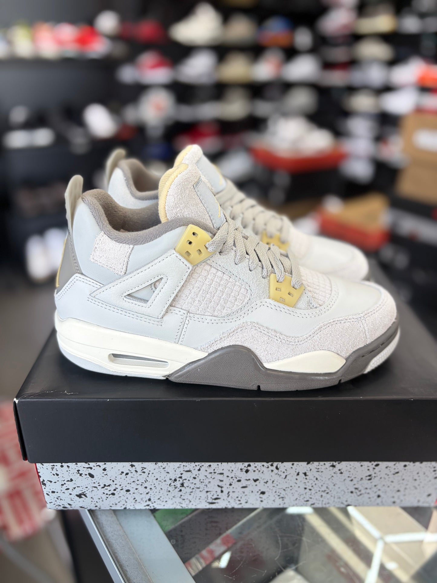 Jordan 4 “Craft” (Gs) Size 5.5y/7w