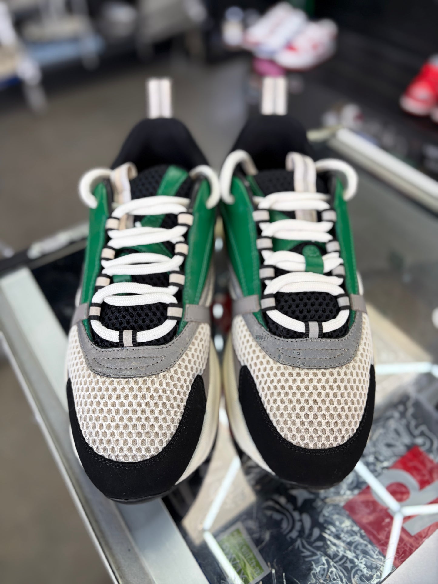 Dior B22 “White/Green” Size 40EU