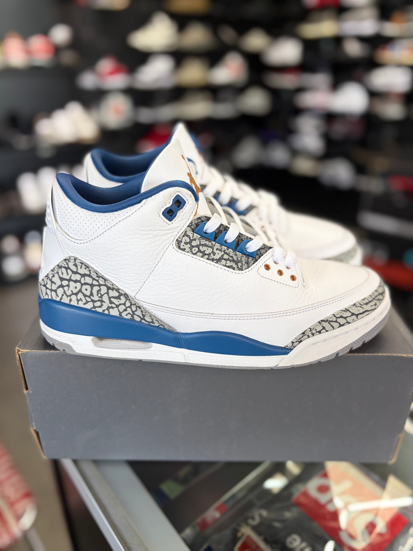 Jordan 3 “Wizards” Size 10