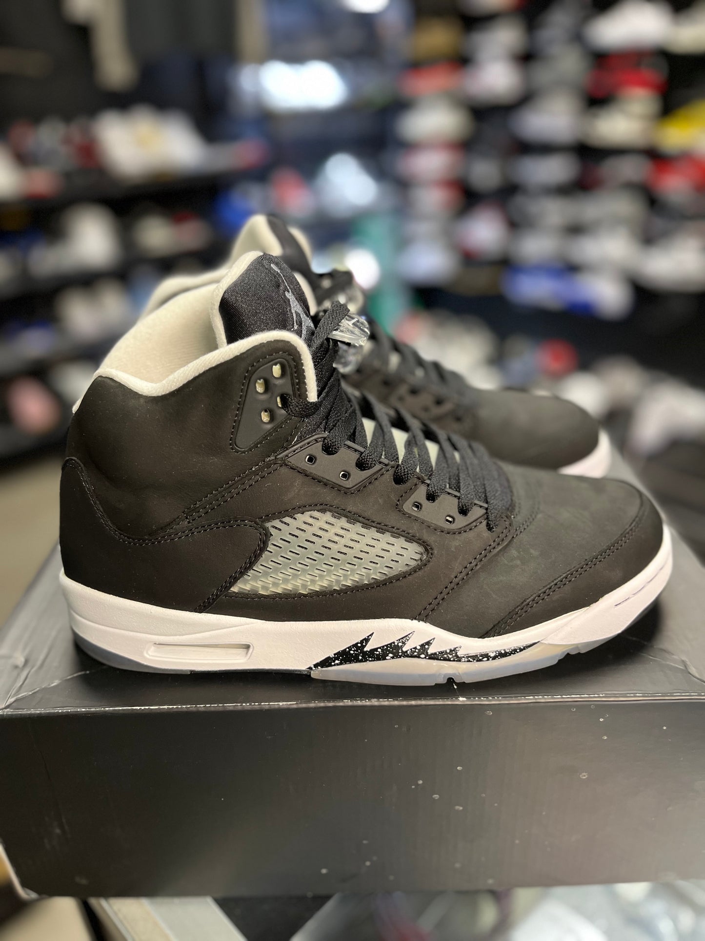 Jordan 5 “Moonlight/Oreo” Size 11