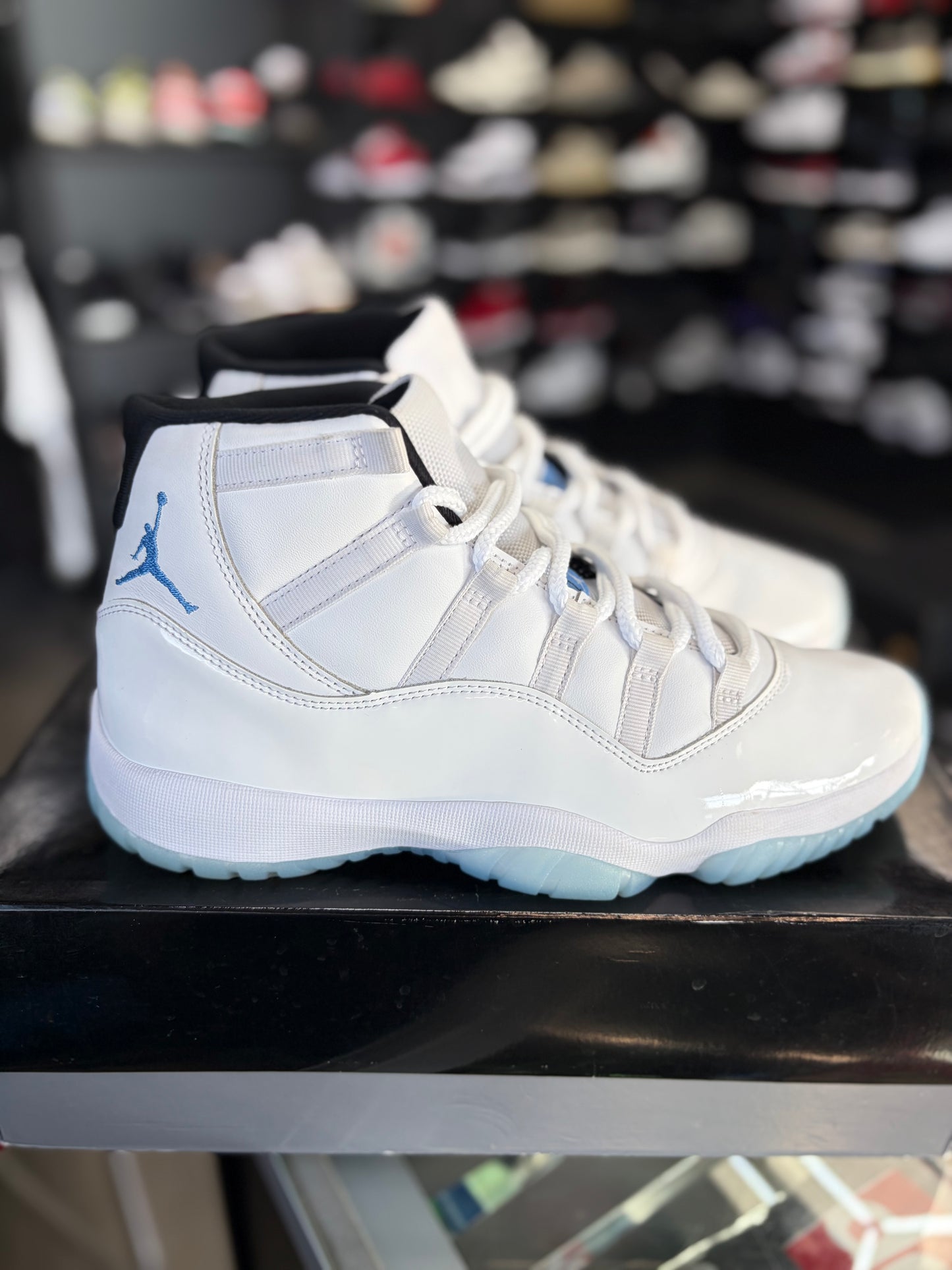 Jordan 11 “Legend Blue” Size 9.5