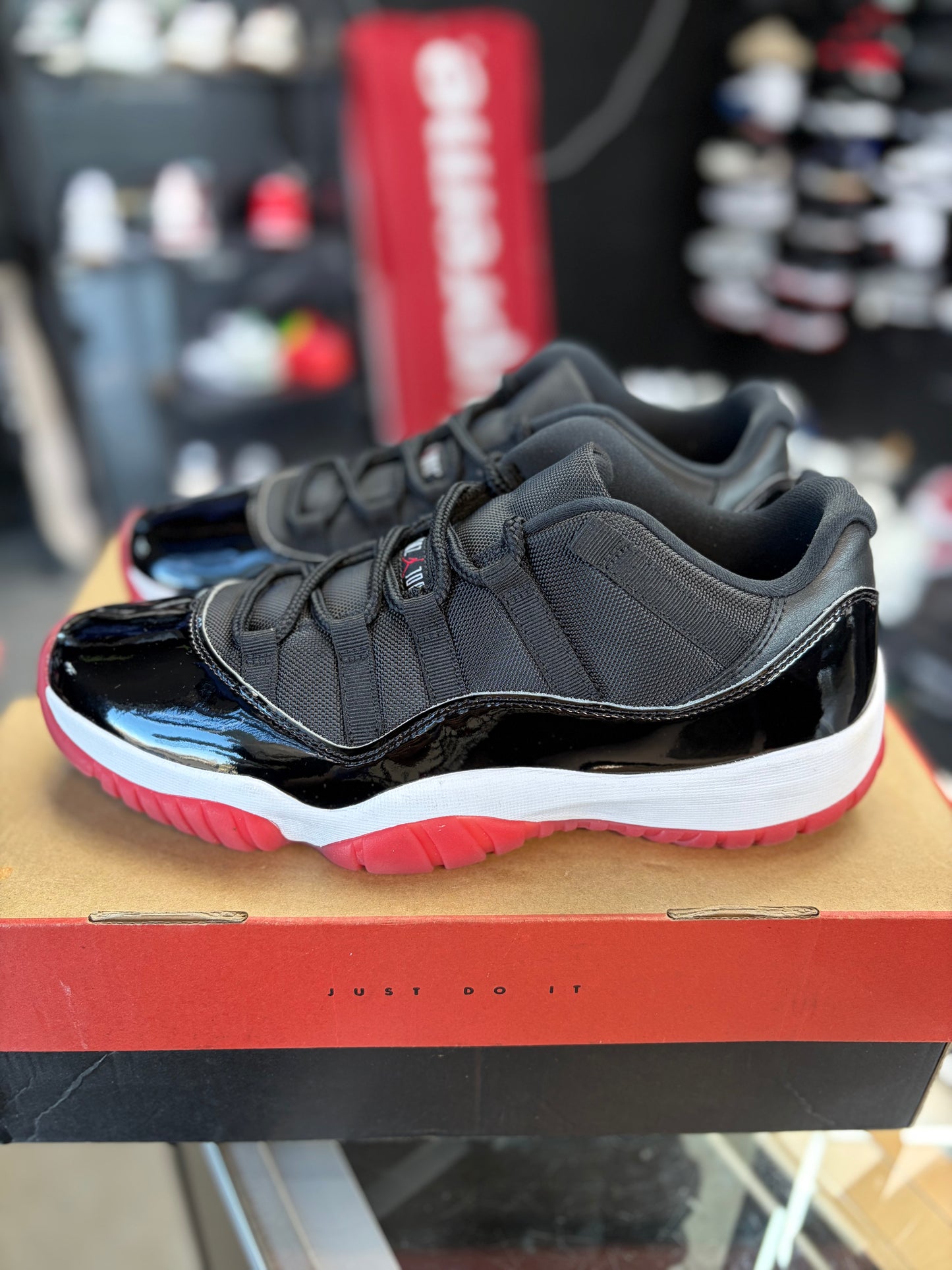 Jordan 11 Low “Bred” (2025) Size 11.5